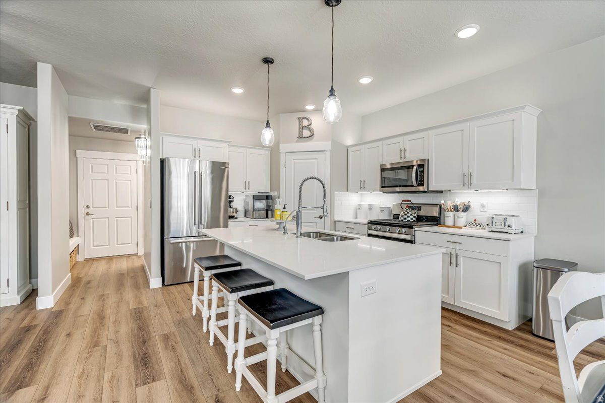 LAKEVIEW - Residential