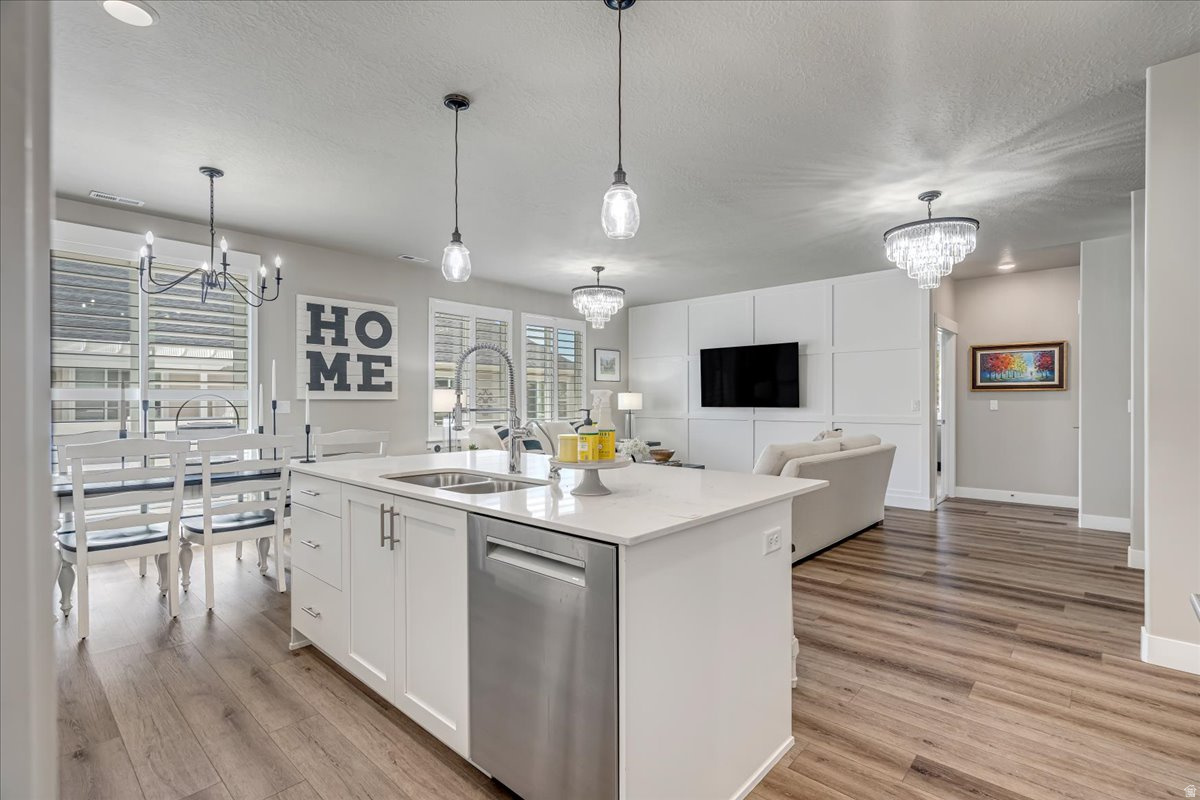 LAKEVIEW - Residential