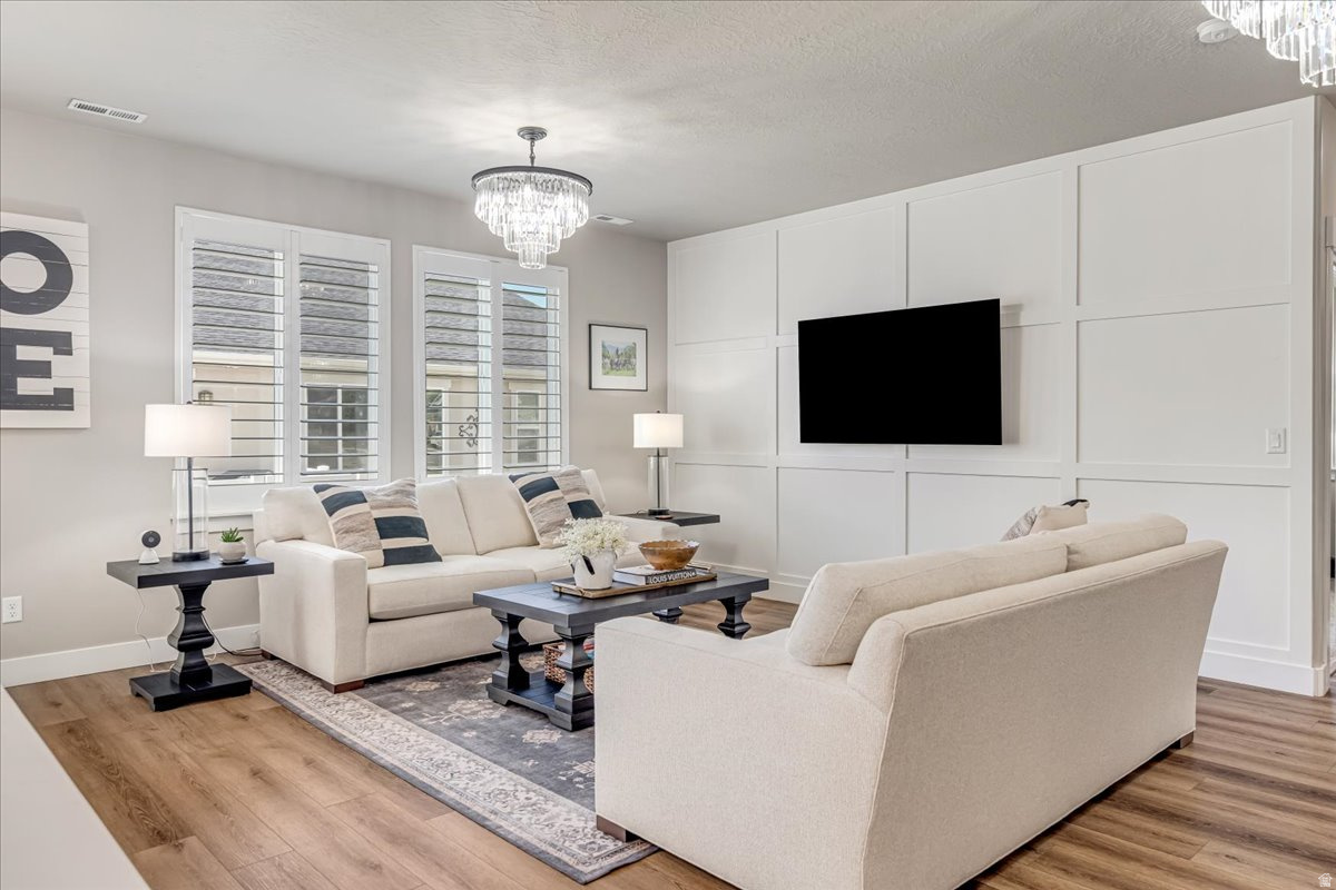 LAKEVIEW - Residential