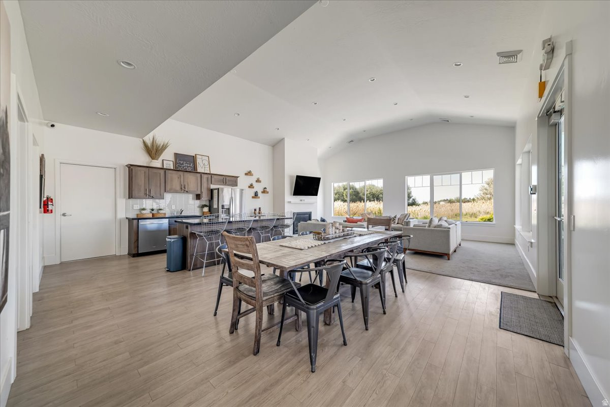LAKEVIEW - Residential