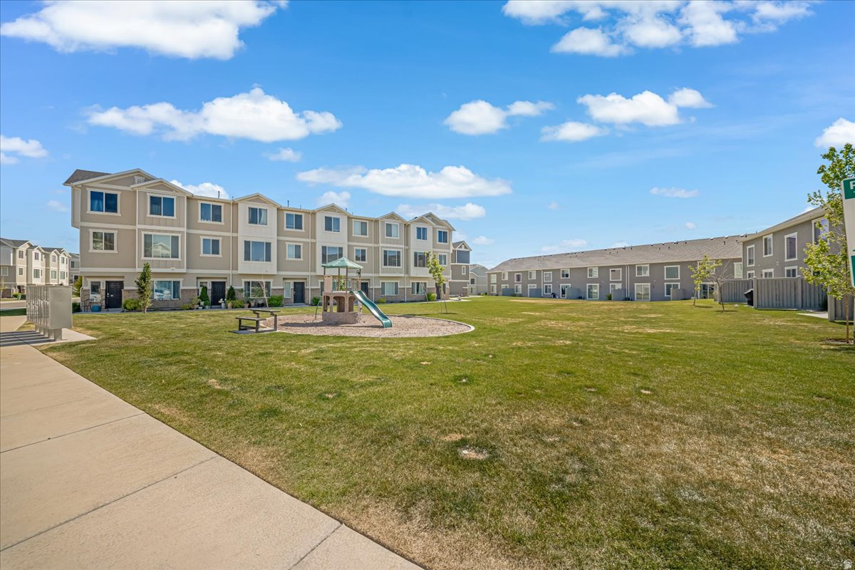 LAKEVIEW - Residential