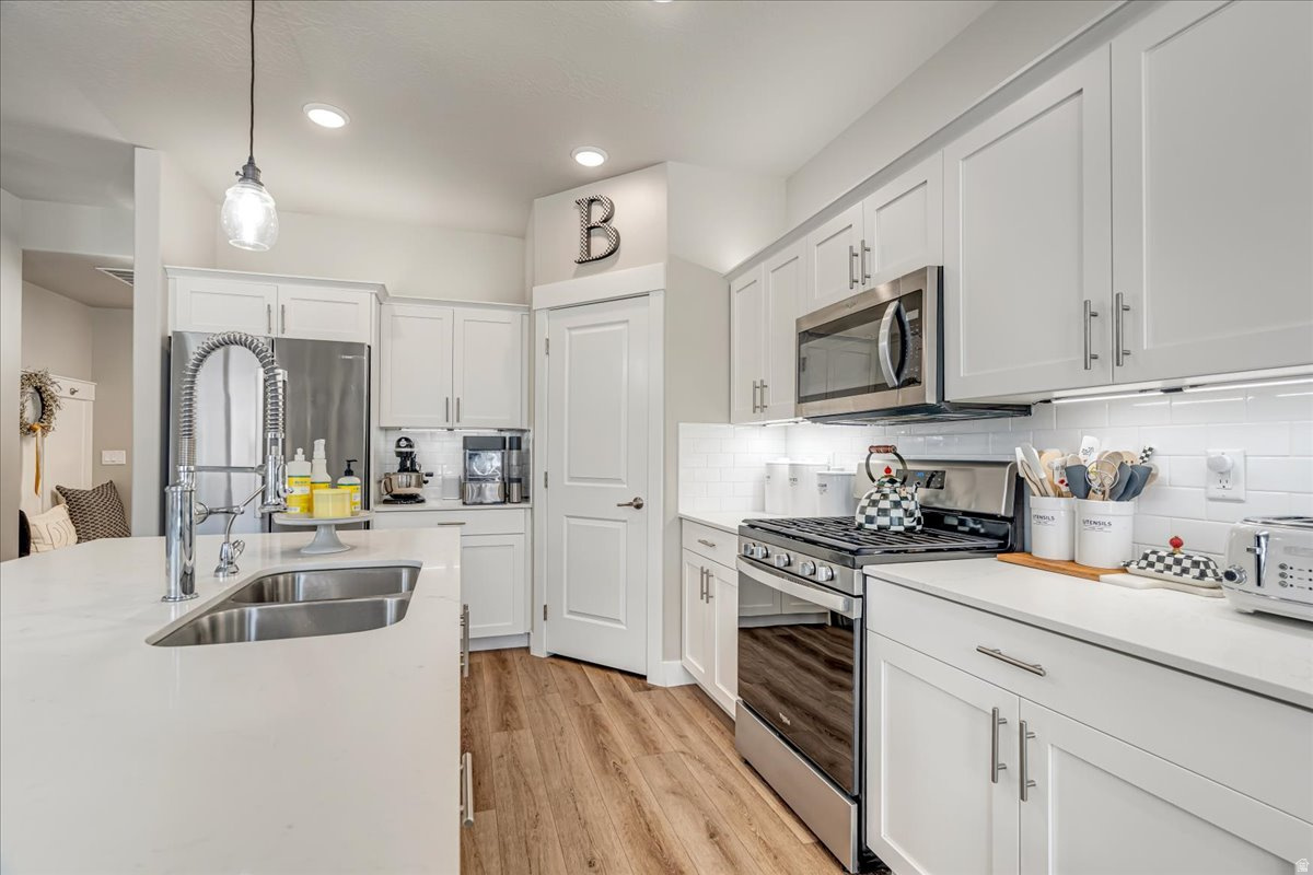 LAKEVIEW - Residential