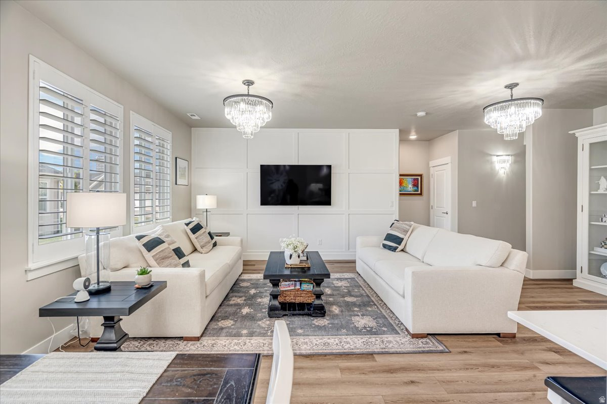 LAKEVIEW - Residential