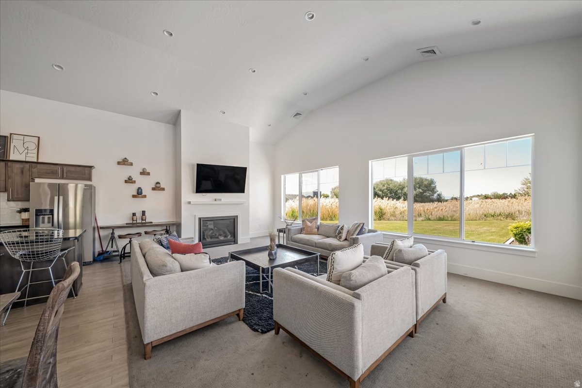 LAKEVIEW - Residential
