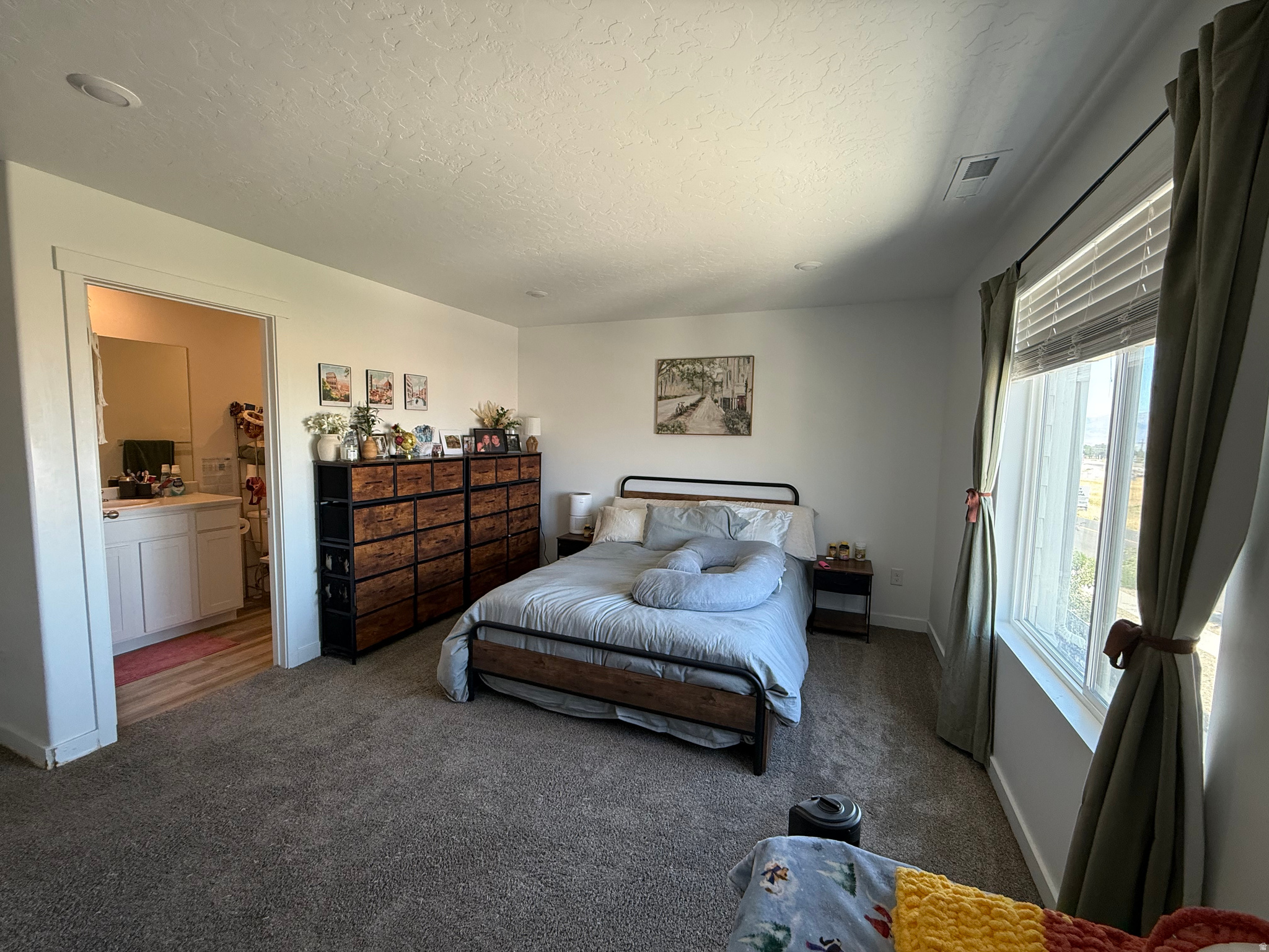 WESTERN ACRES - Residential