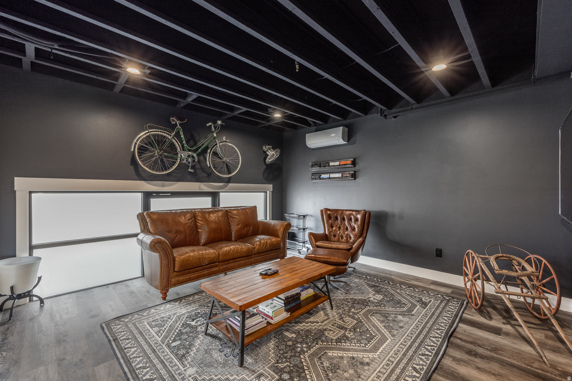 PARK EAST II BUSINESS COMMUNITY CONDOS - Residential