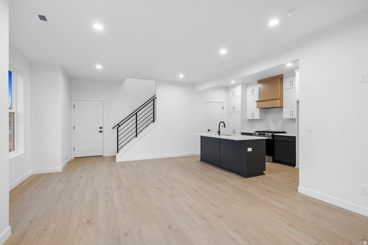 DAYBREAK - Residential