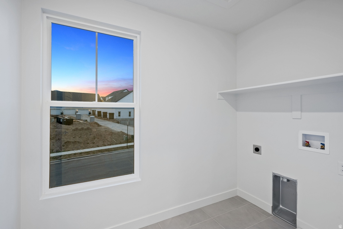 DAYBREAK - Residential