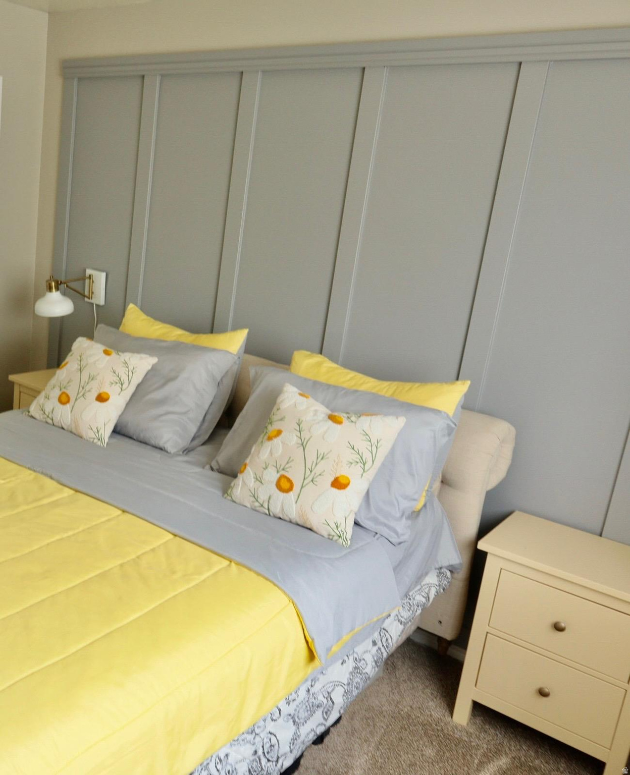WINDSOR MEADOWS - Residential