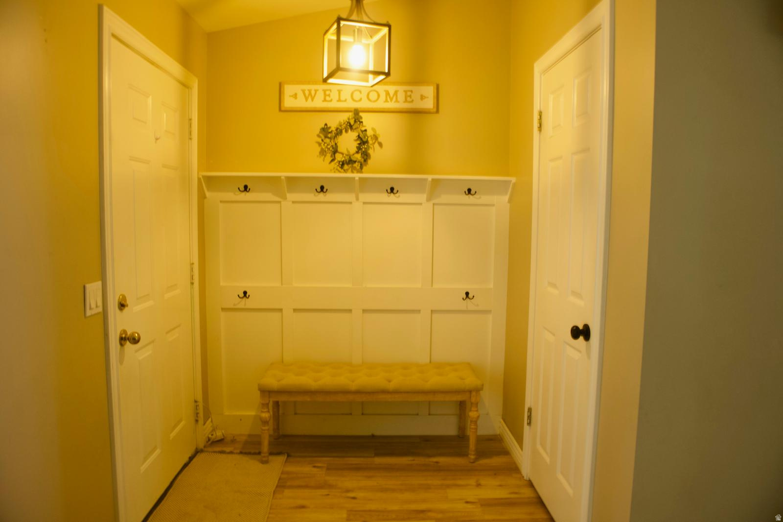 WINDSOR MEADOWS - Residential