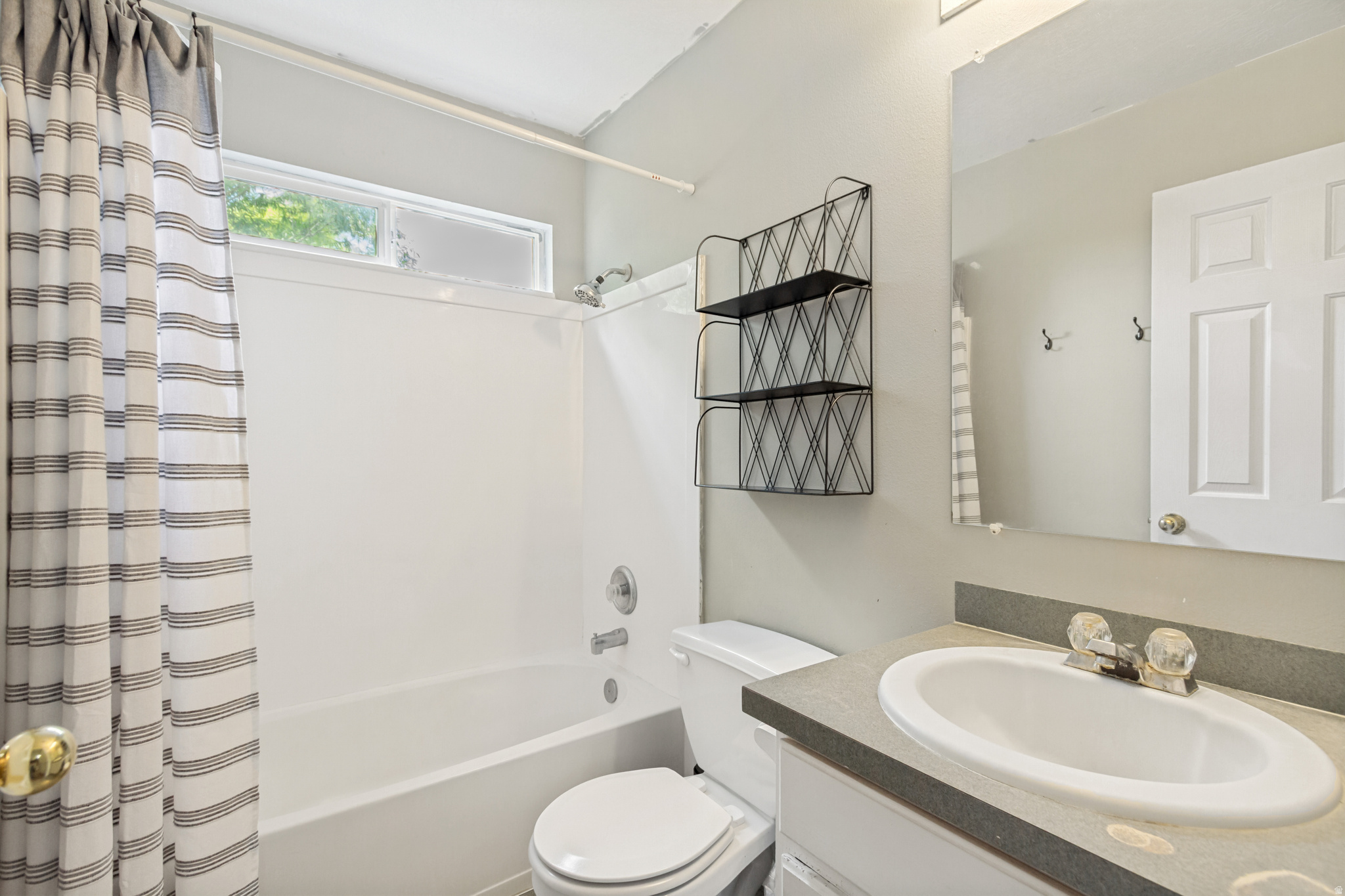 ABSALOM COURT AMENDED - Residential