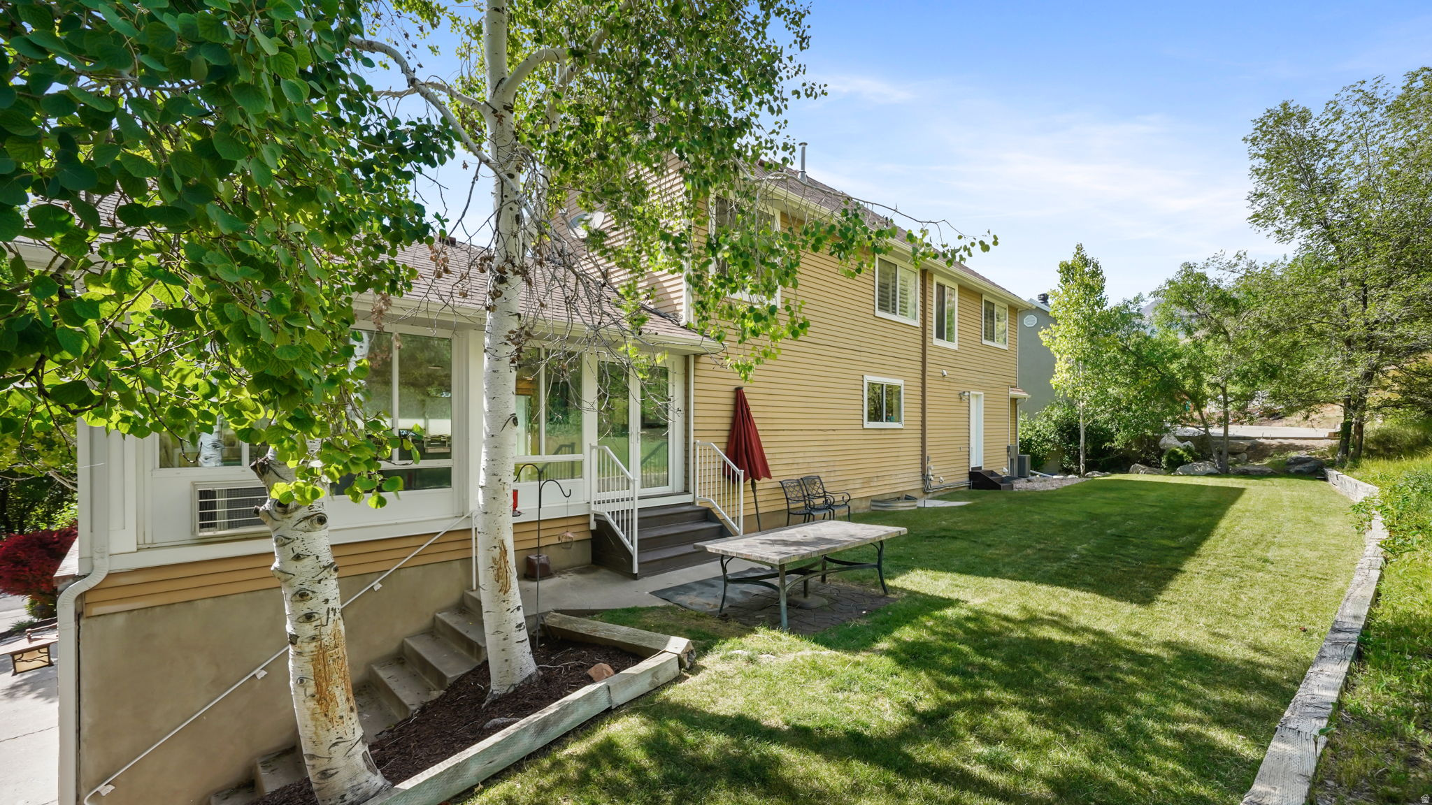 SHERWOOD HILLS - Residential