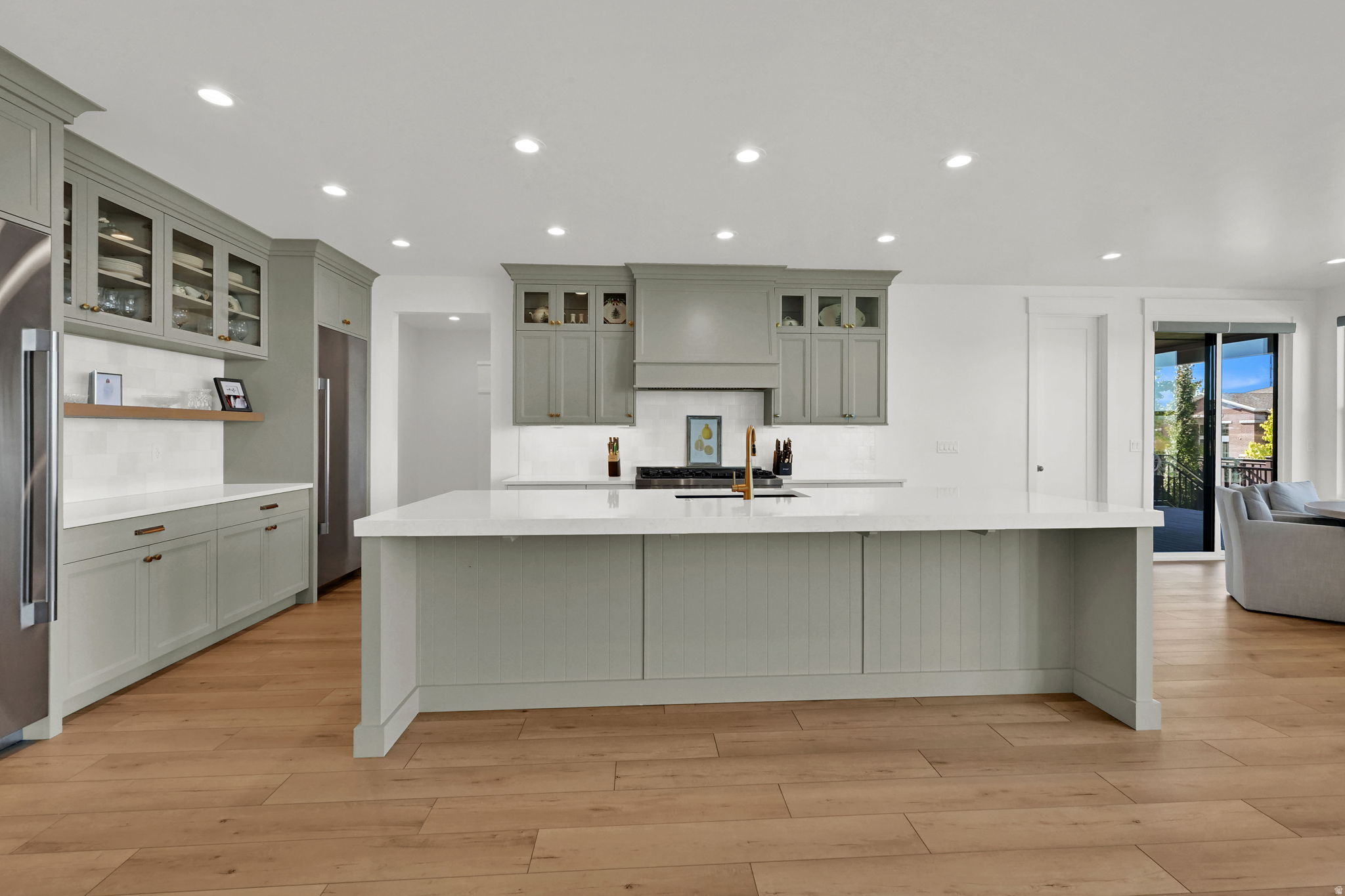 CHESTNUT FARMS - Residential