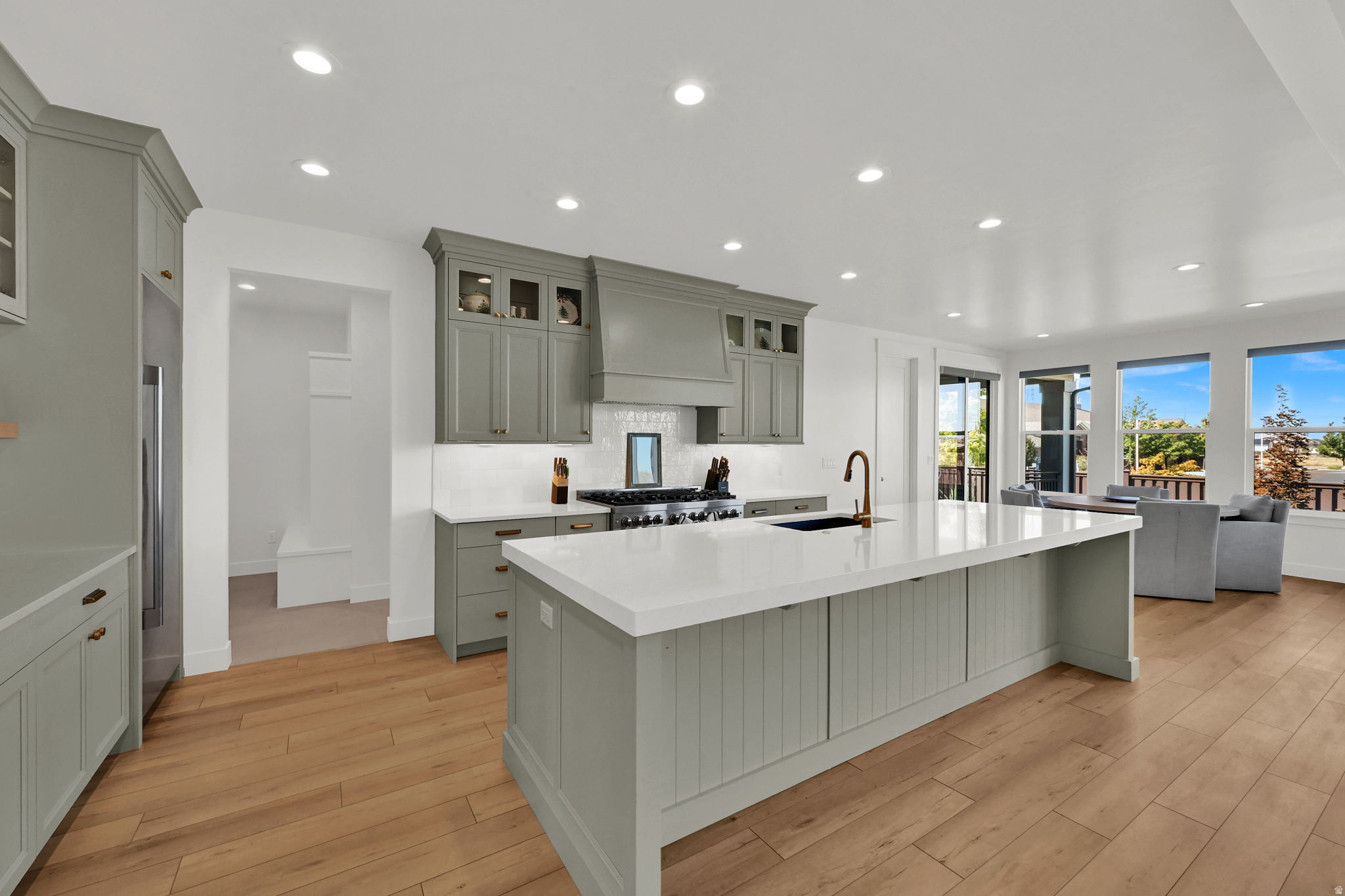 CHESTNUT FARMS - Residential