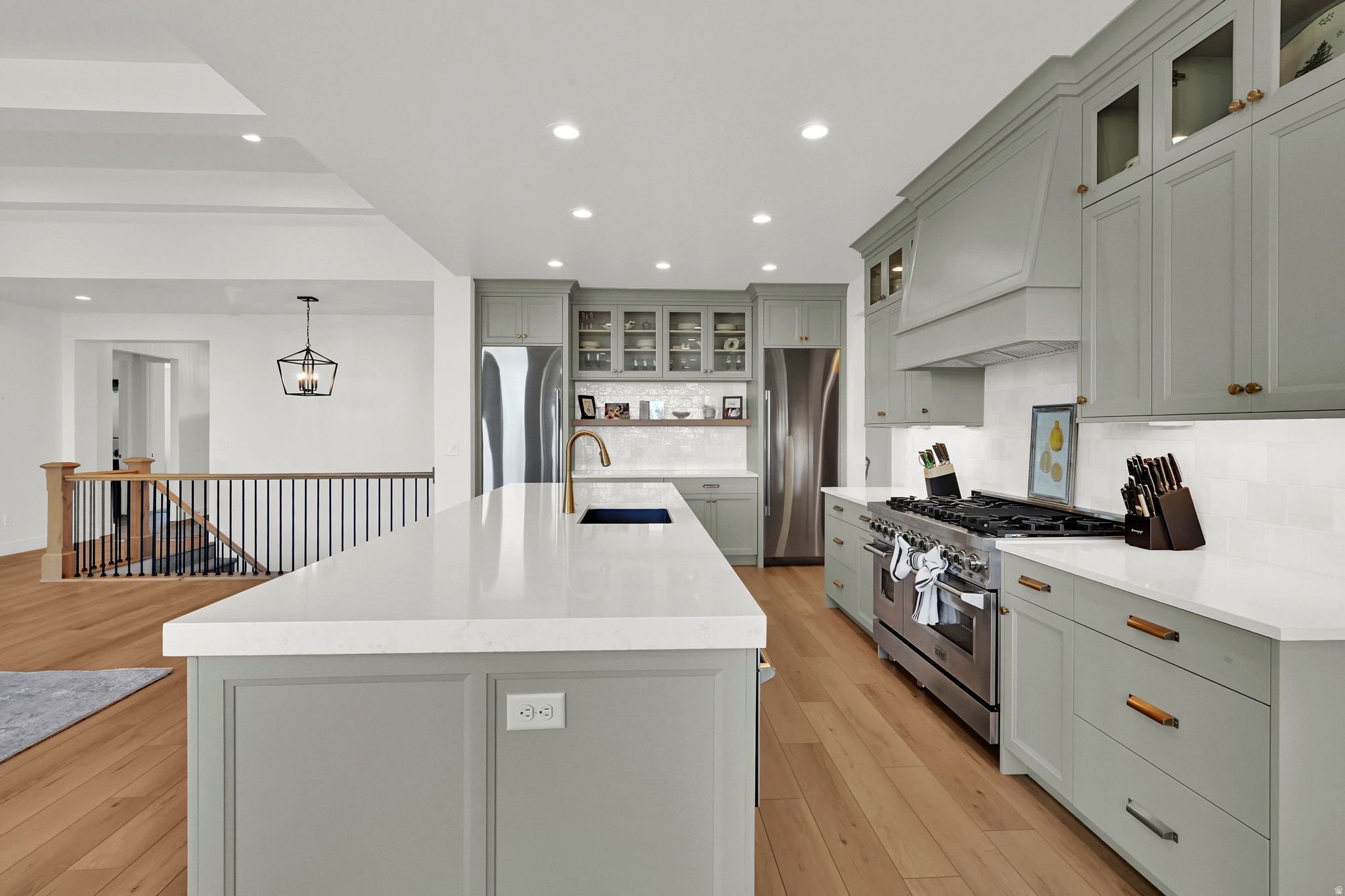 CHESTNUT FARMS - Residential