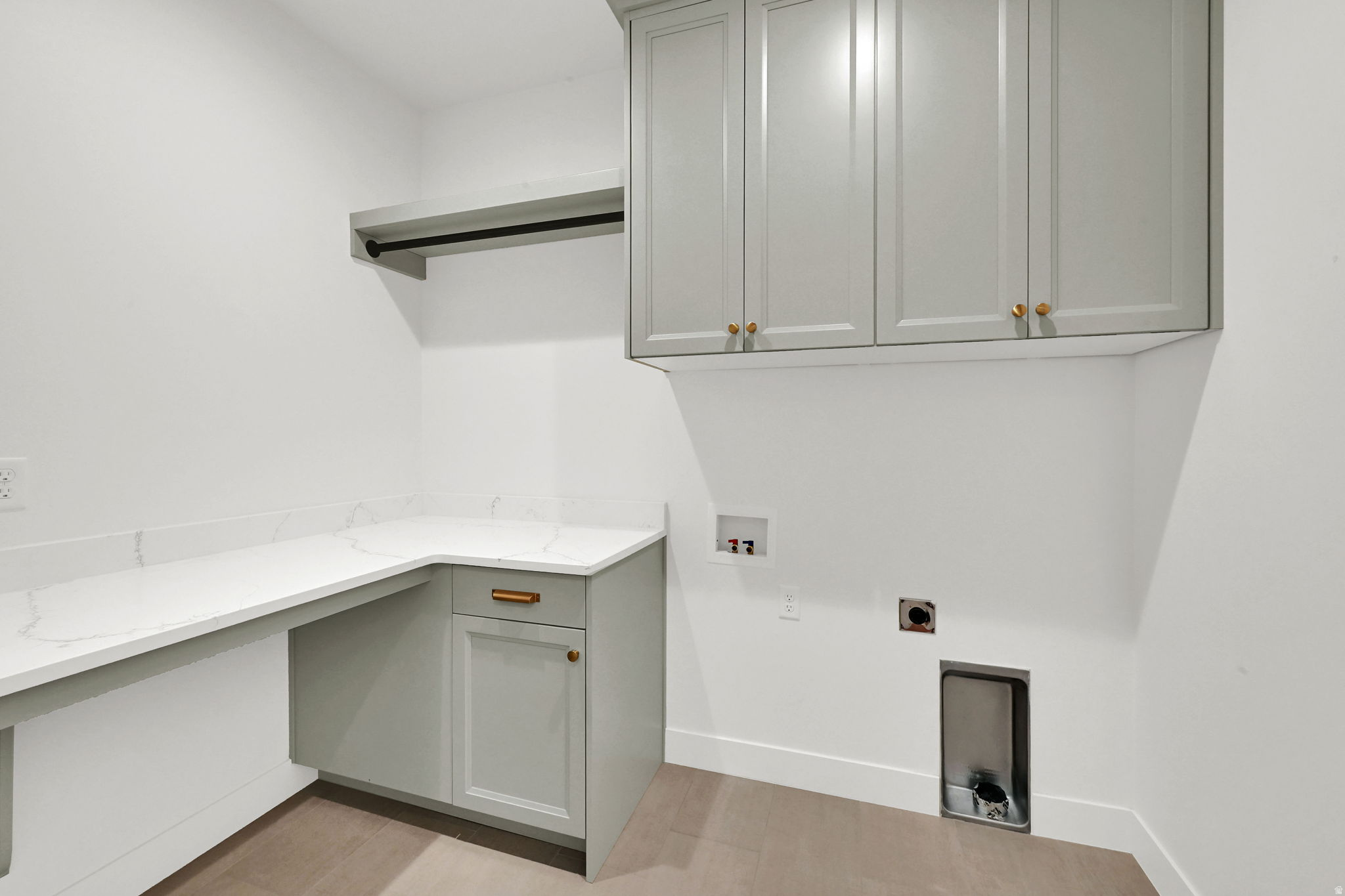 CHESTNUT FARMS - Residential