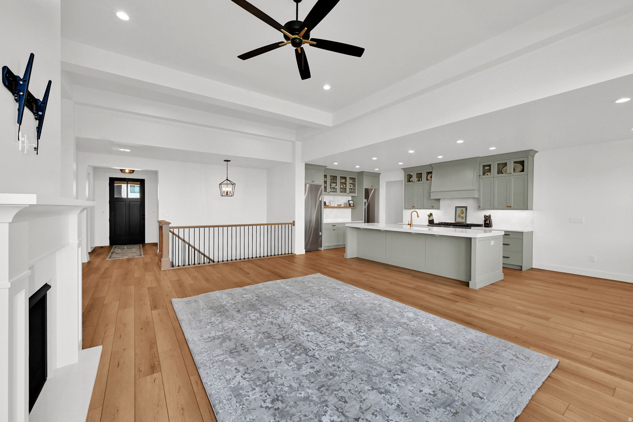 CHESTNUT FARMS - Residential