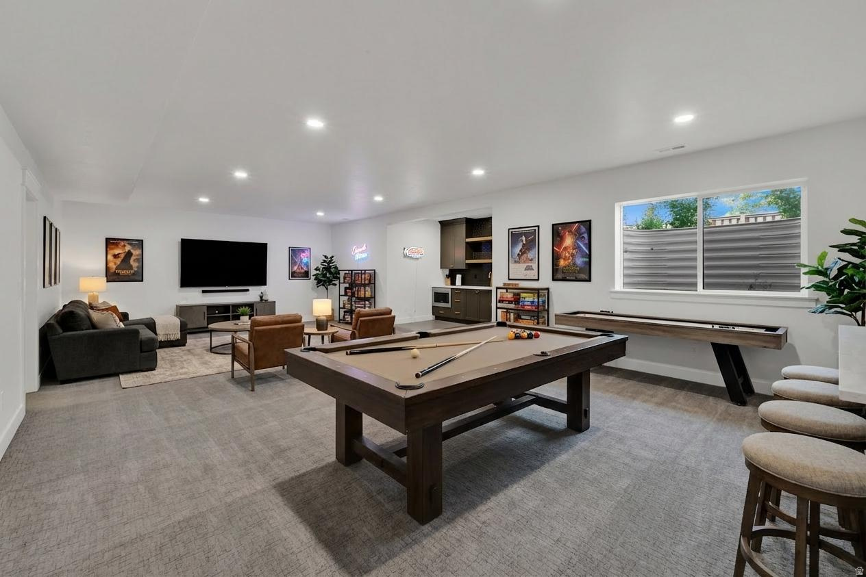 CHESTNUT FARMS - Residential