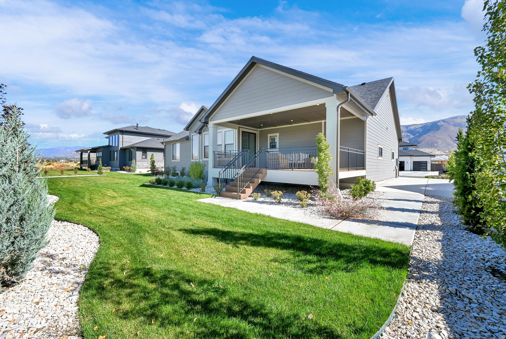 CHESTNUT FARMS - Residential