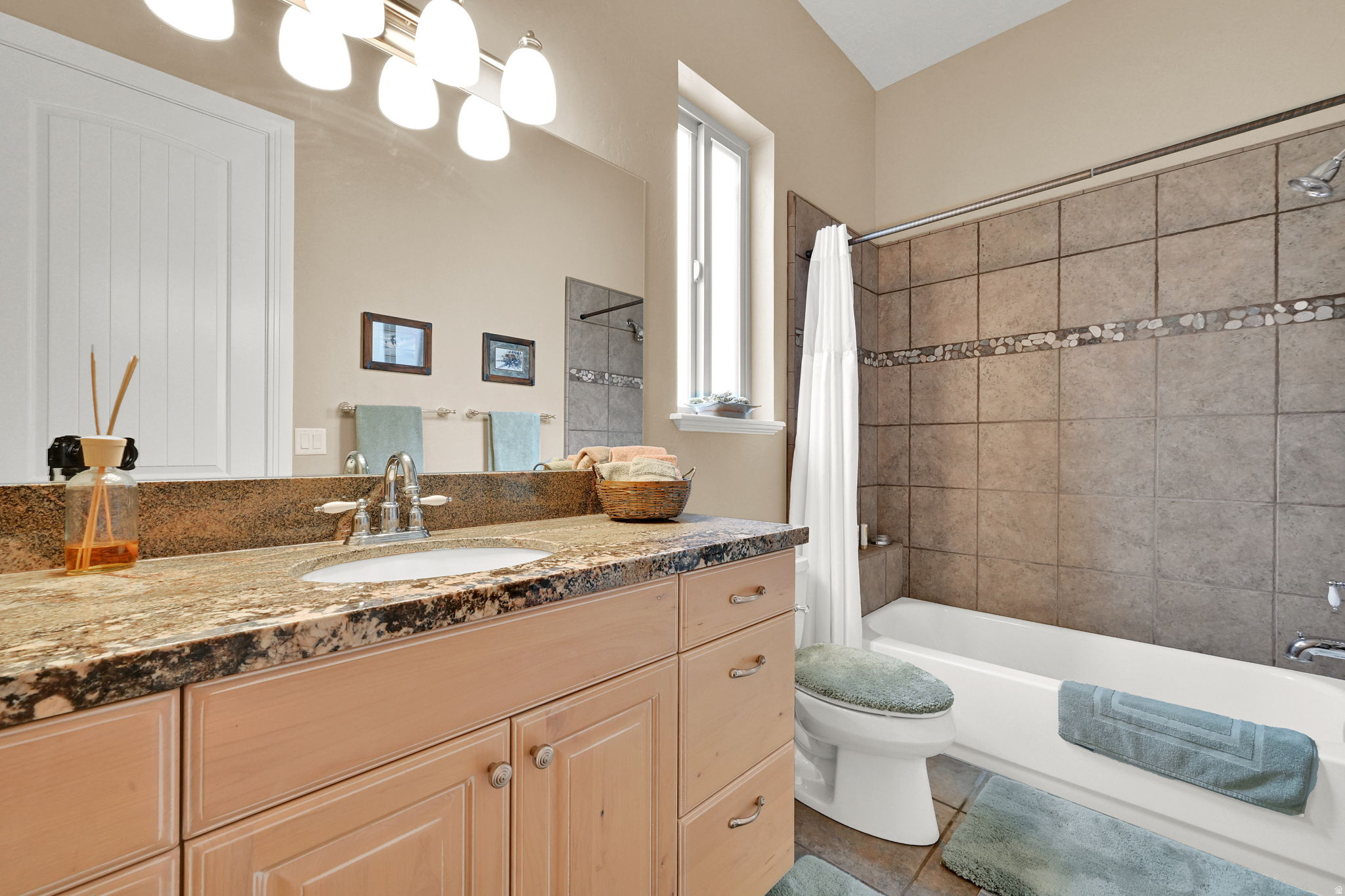 CORNER CANYON VISTA SUBDIVISION - Residential