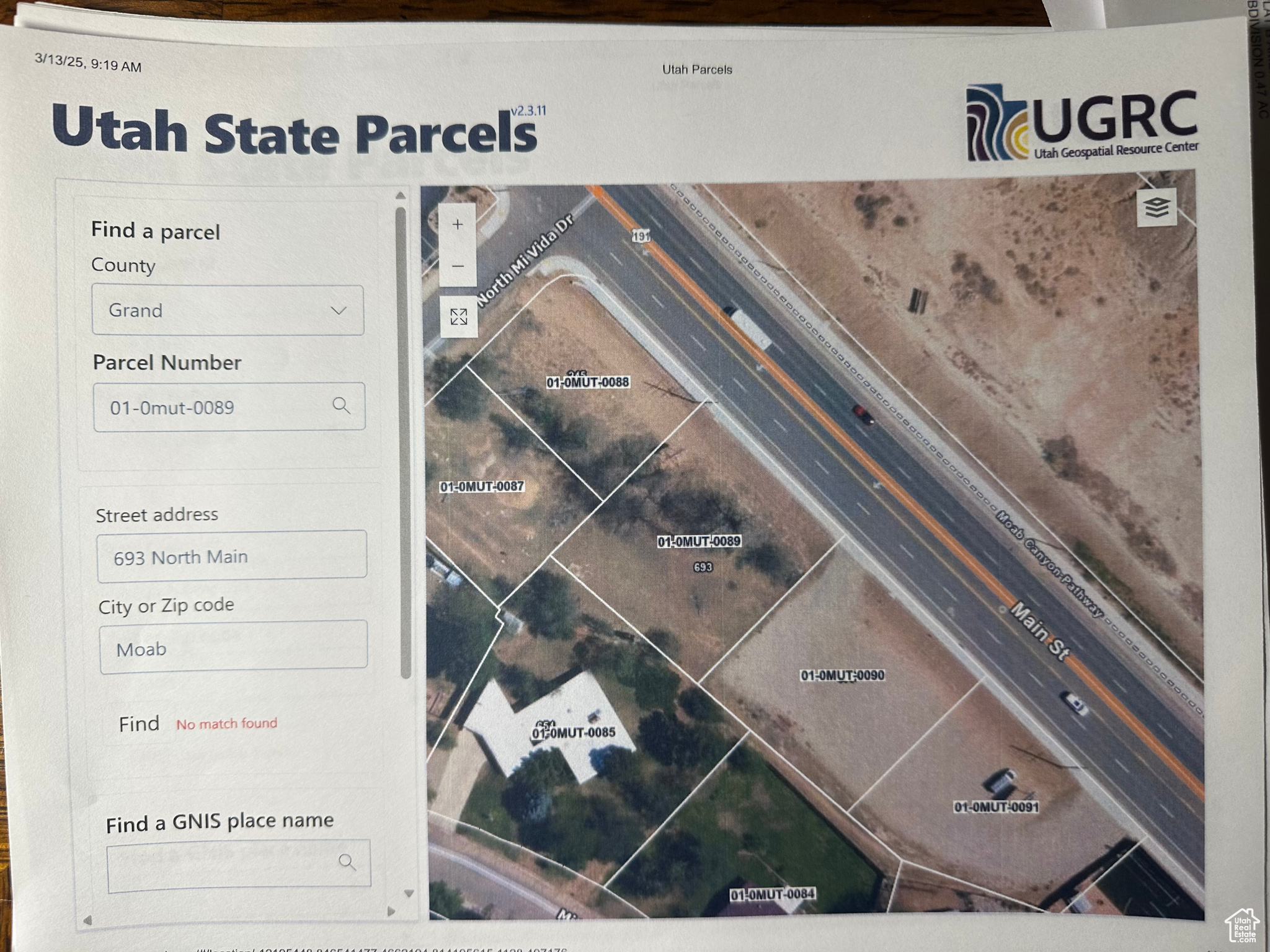 Great Main Street location, at the gate way to Moab  from the north. This  .47 Acre Main Street property has very high visibility. Vacant lot ready for someone to build on .