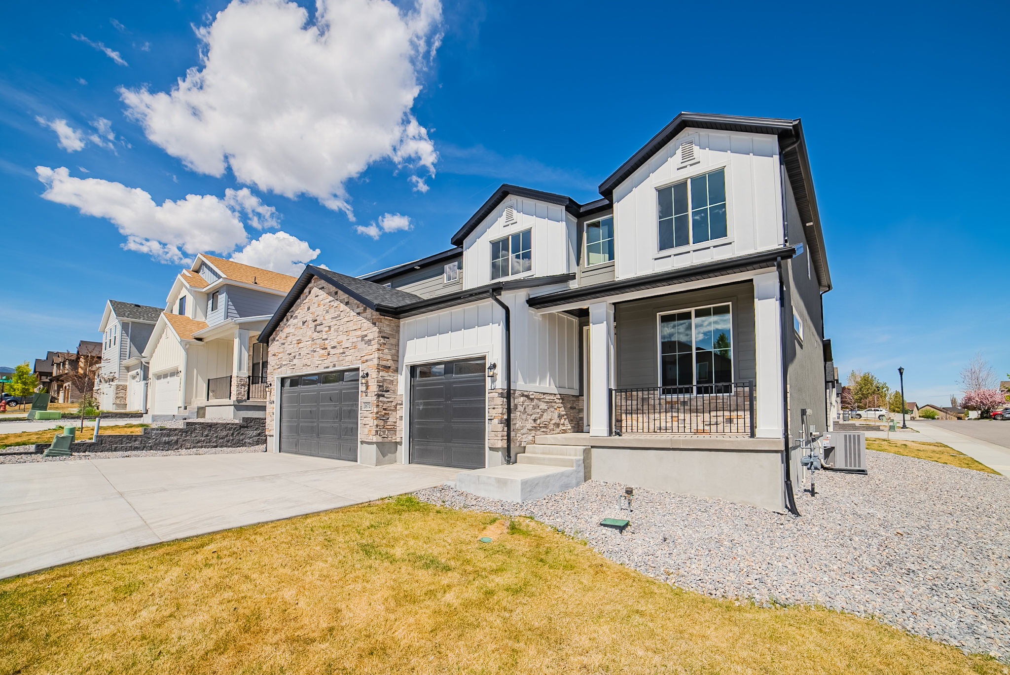 MOVE IN READY! The witzel featuring an open floor plan, stainless steel appliances, designer finishes throughout, decor walls, large pantry and extra storage closets. Large master bedroom with size-able closet and grand master bath.