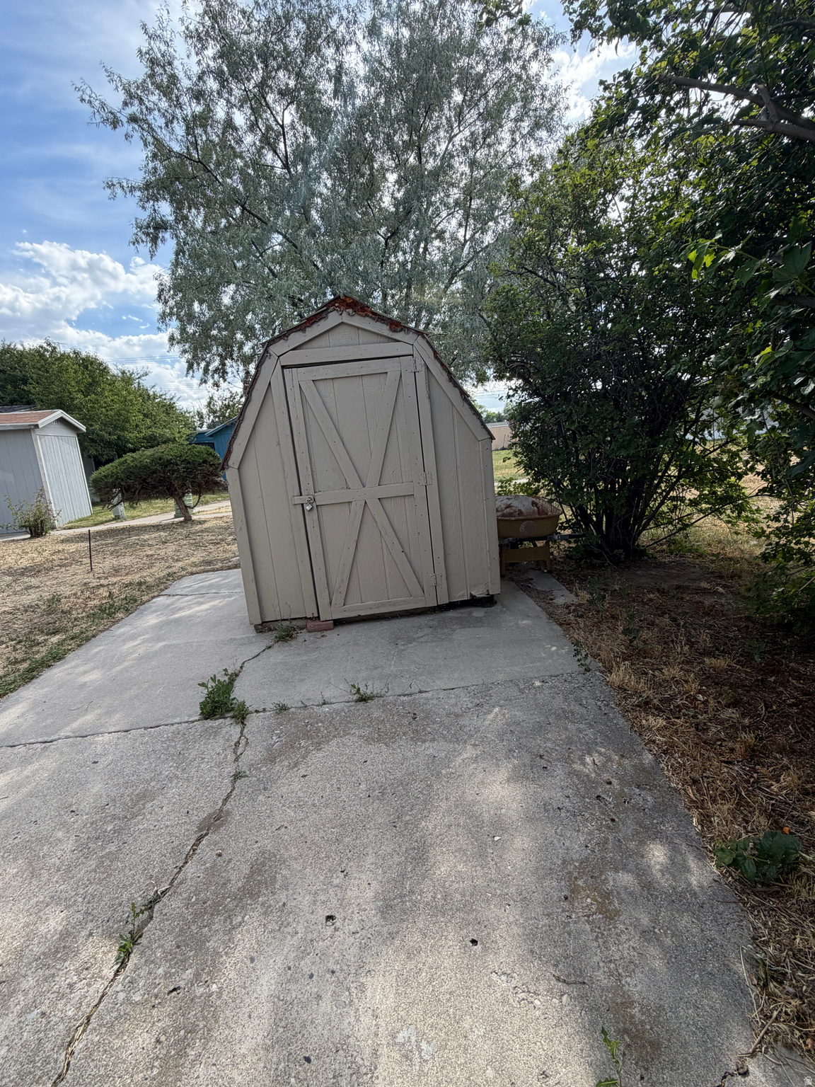 MAJESTIC OAKS MOBILE HOME PARK - Residential