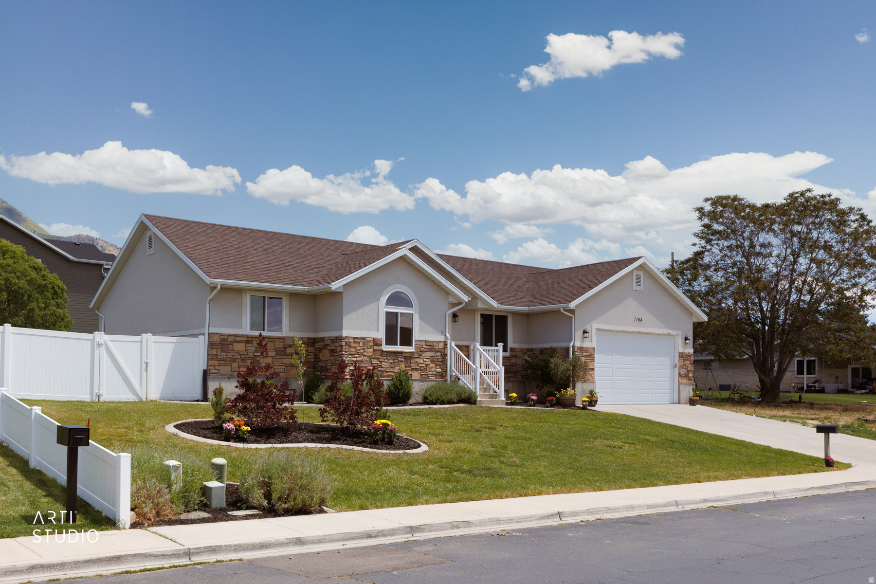 WALNUT GROVE - Residential