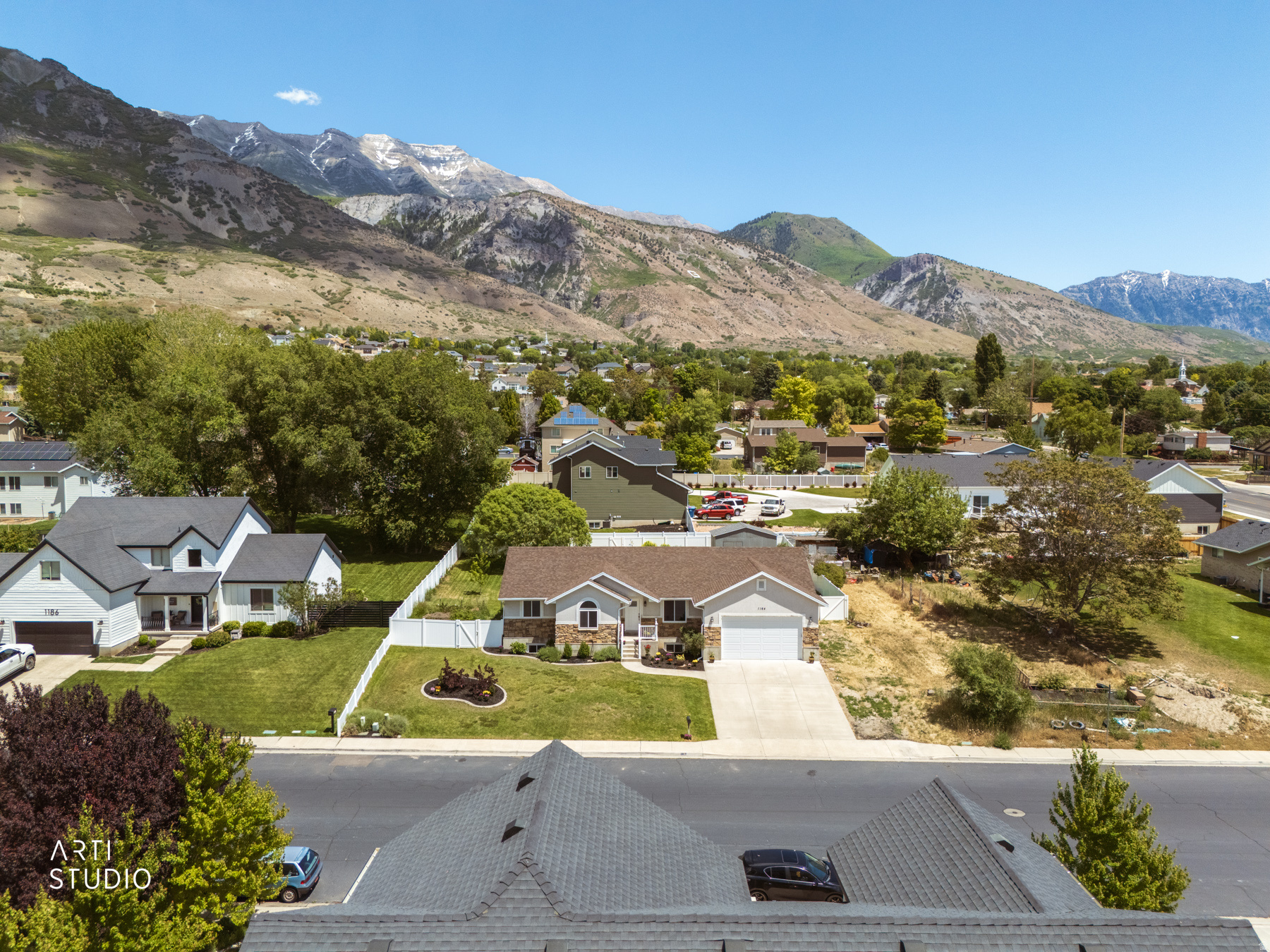 WALNUT GROVE - Residential