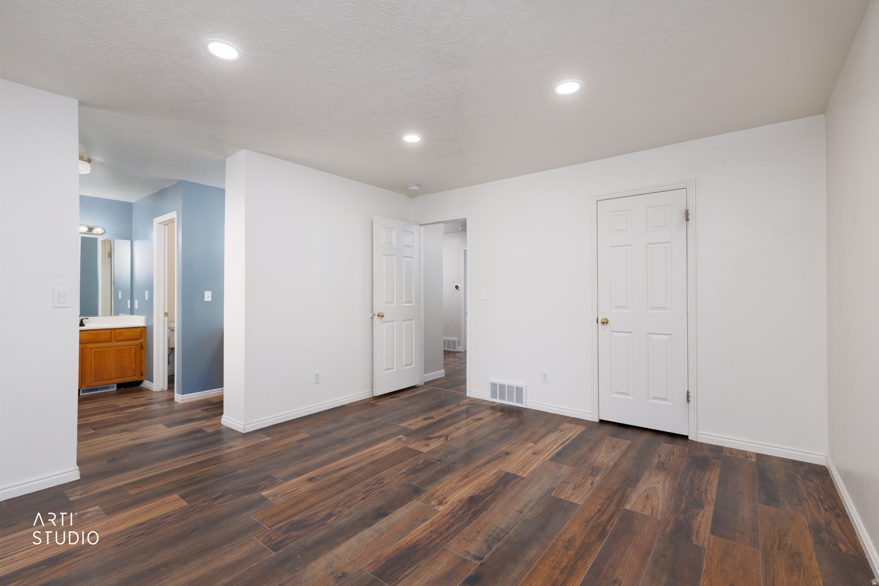 WALNUT GROVE - Residential