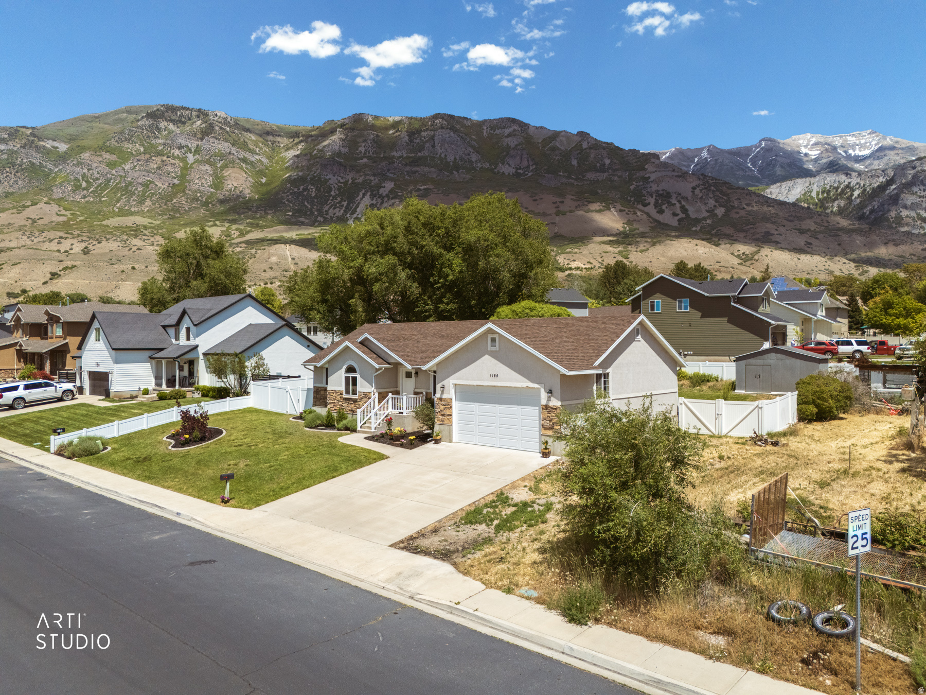 WALNUT GROVE - Residential