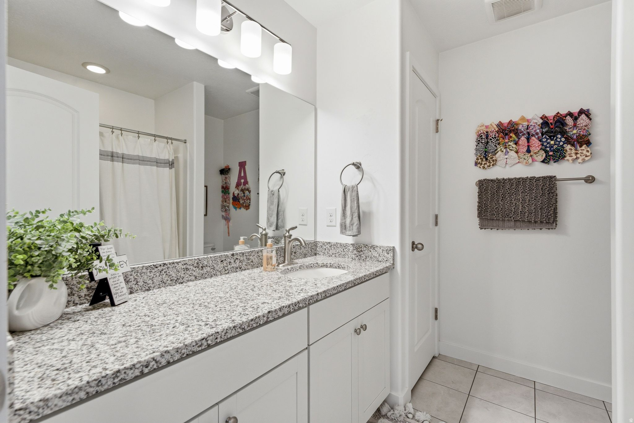 VISTAS AT EASTGATE - Residential