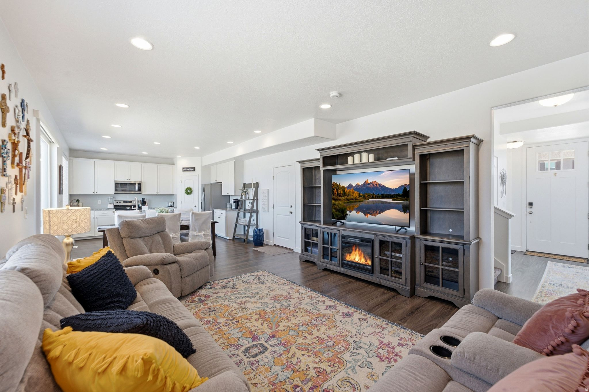 VISTAS AT EASTGATE - Residential