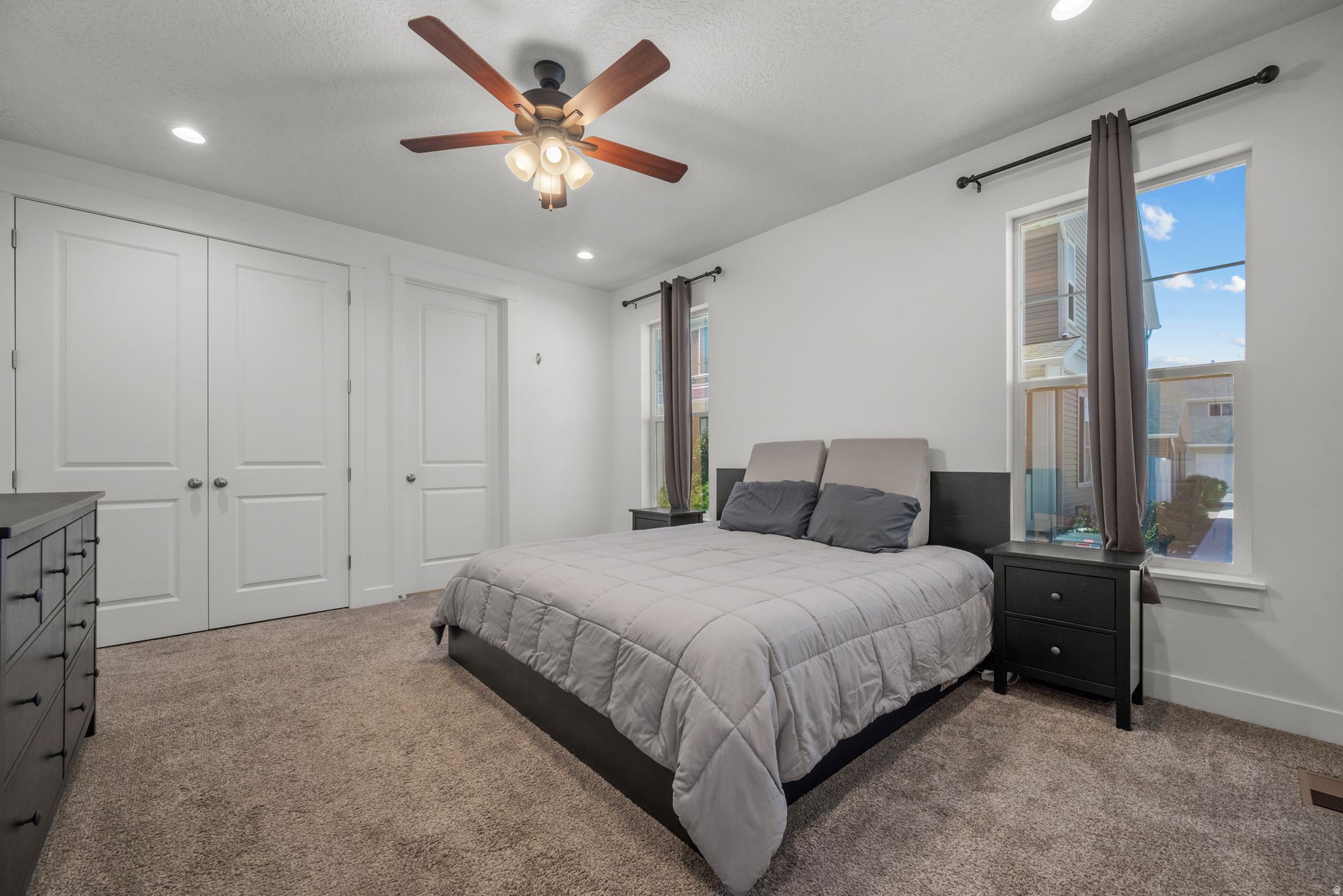 SALEM PARK - Residential