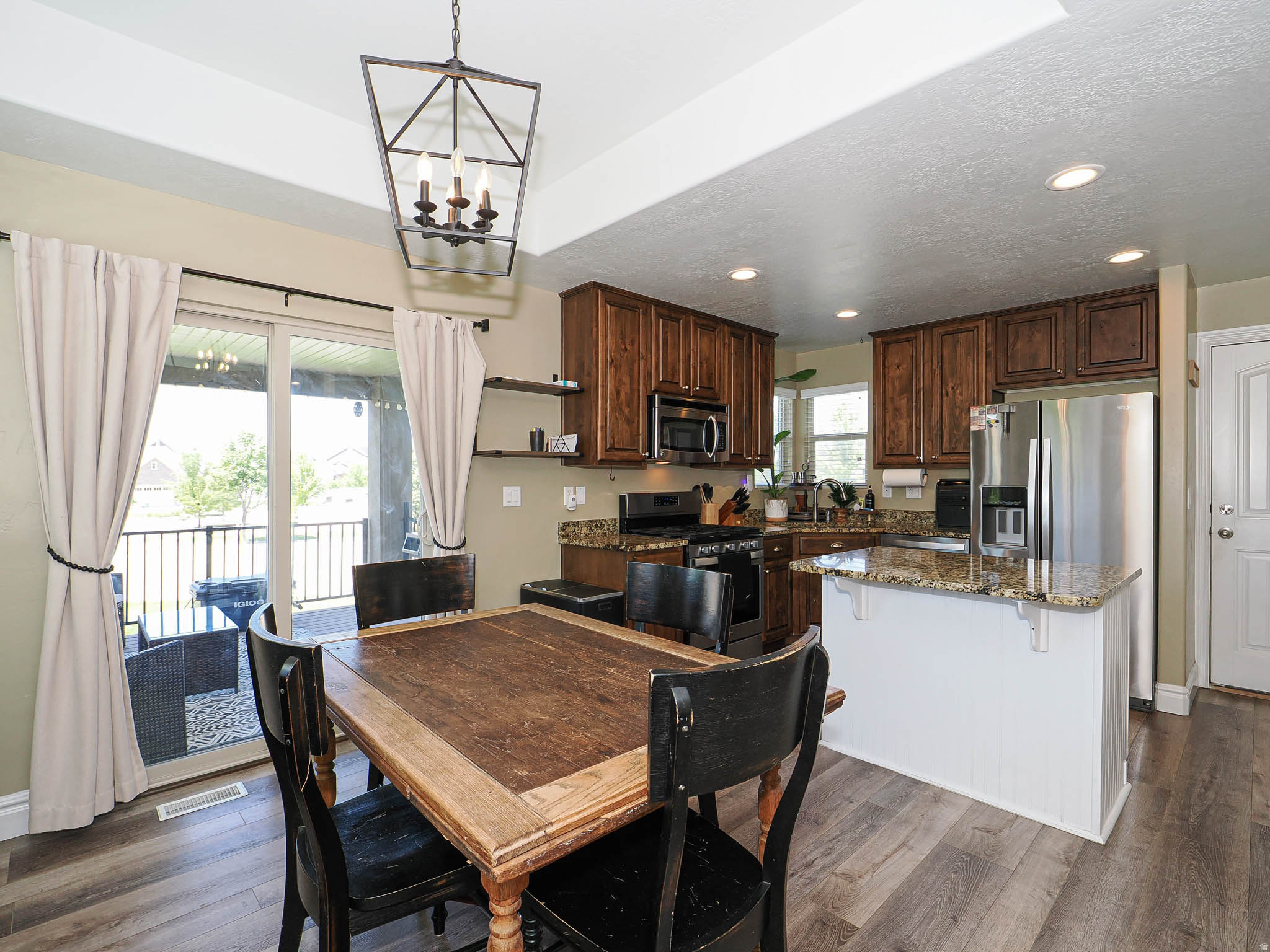 BRIDLEWALK PLACE - Residential