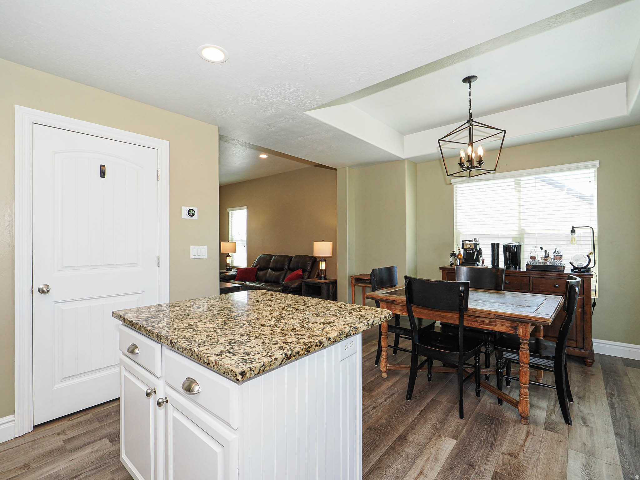 BRIDLEWALK PLACE - Residential