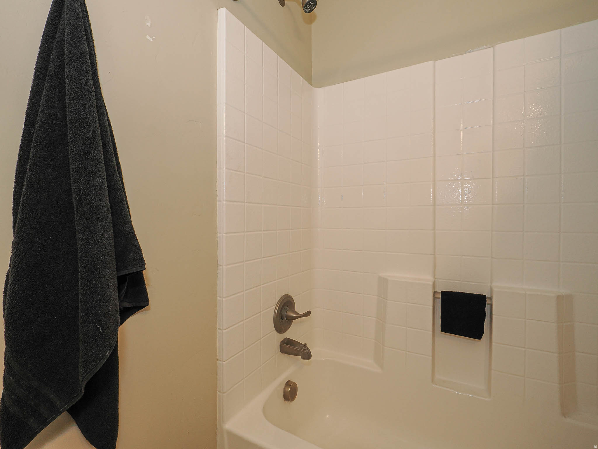 BRIDLEWALK PLACE - Residential