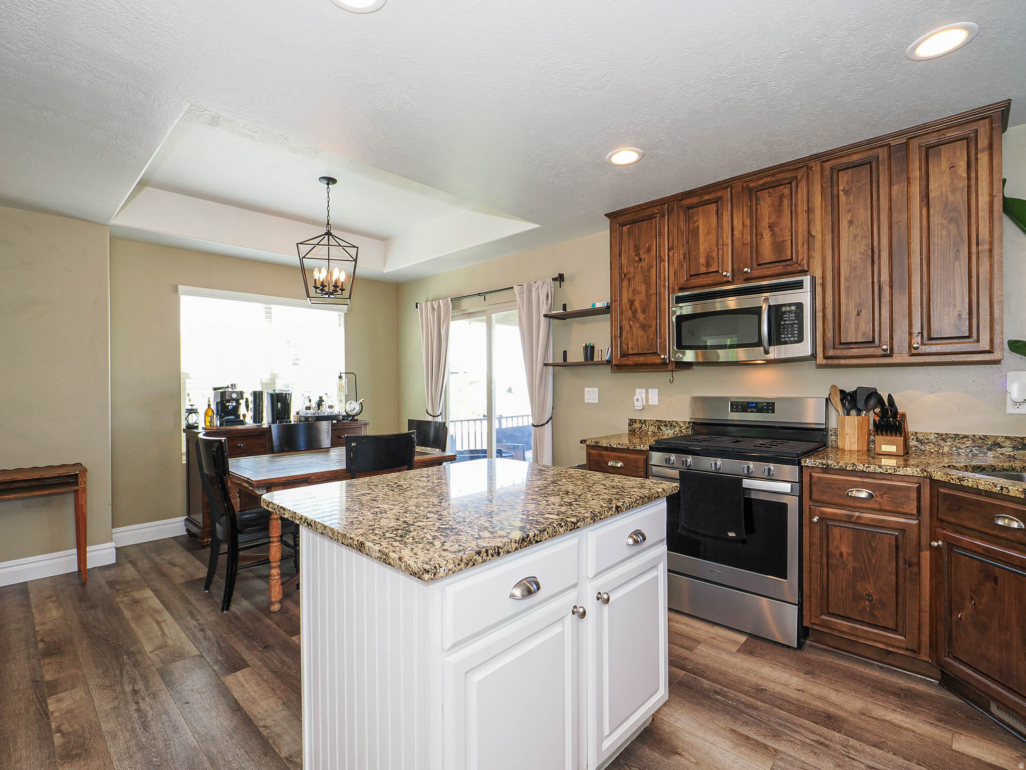 BRIDLEWALK PLACE - Residential