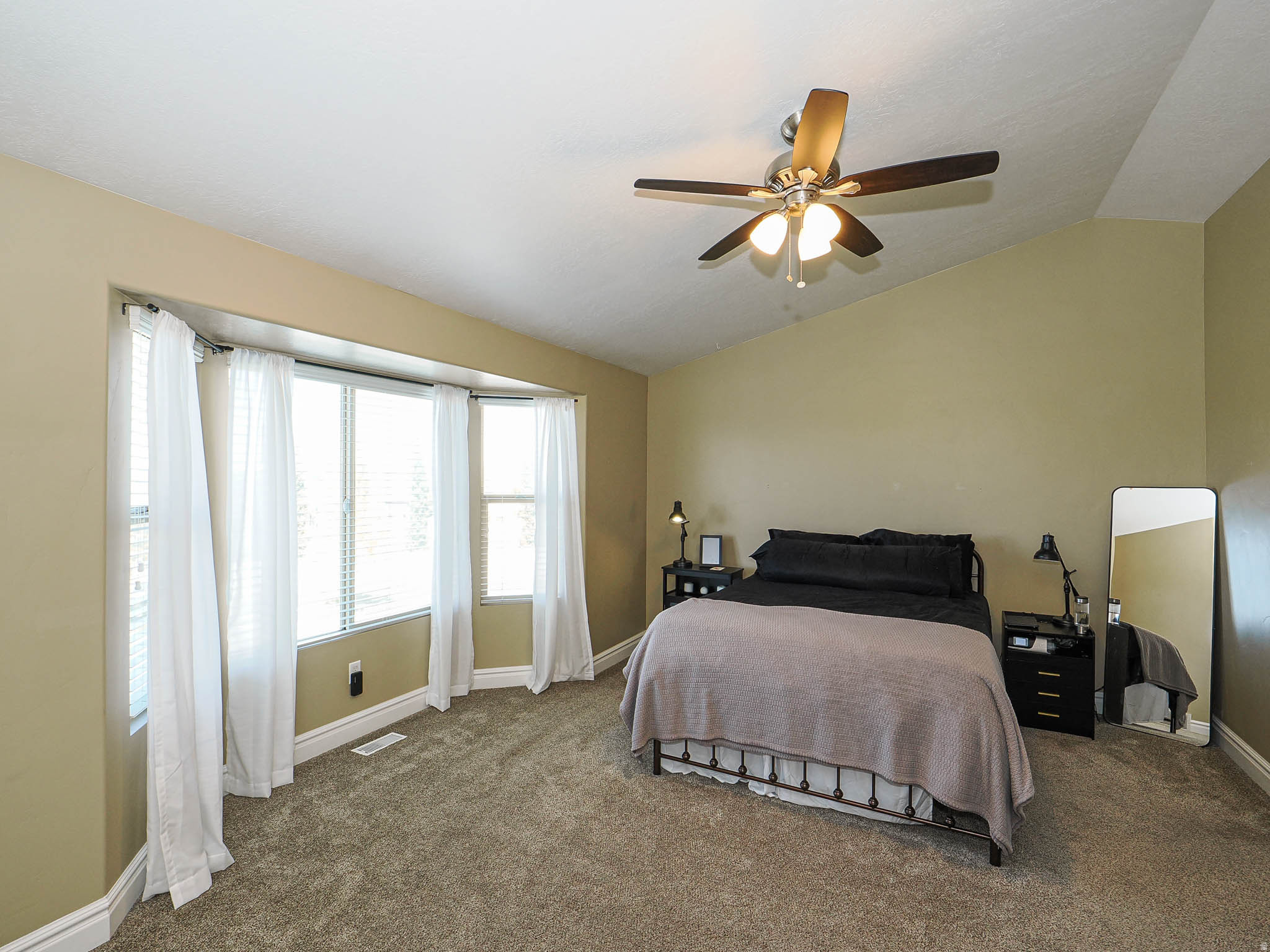 BRIDLEWALK PLACE - Residential