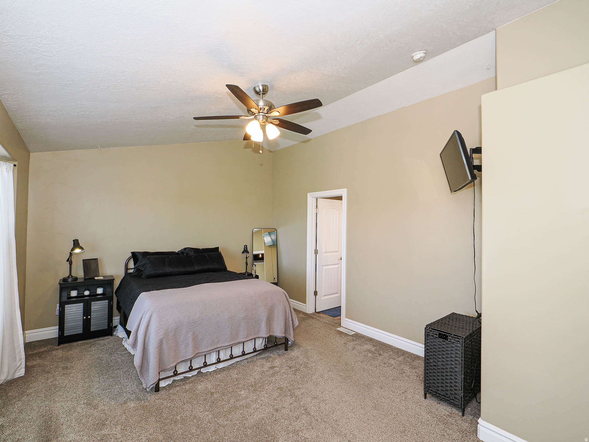 BRIDLEWALK PLACE - Residential