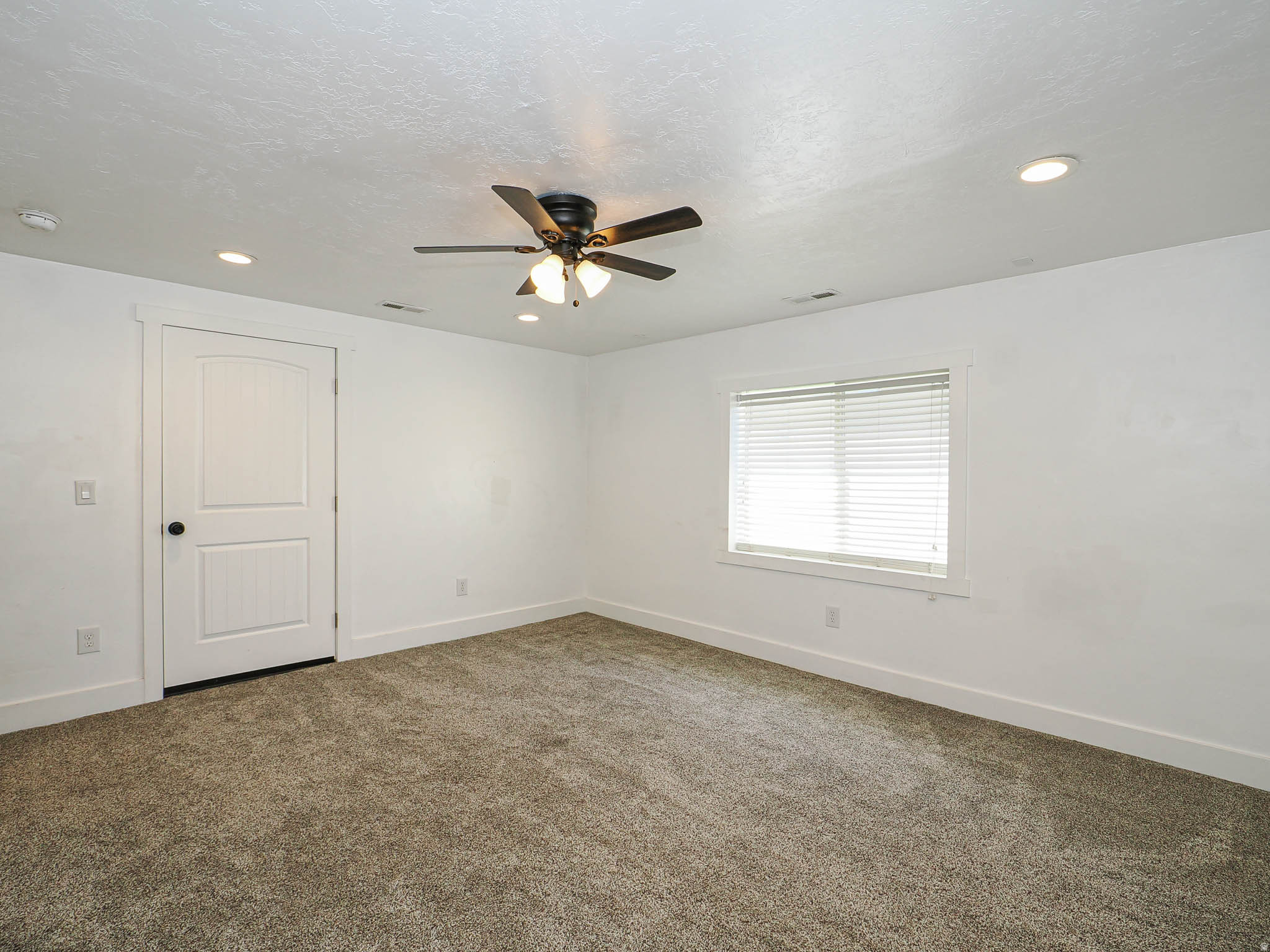 BRIDLEWALK PLACE - Residential