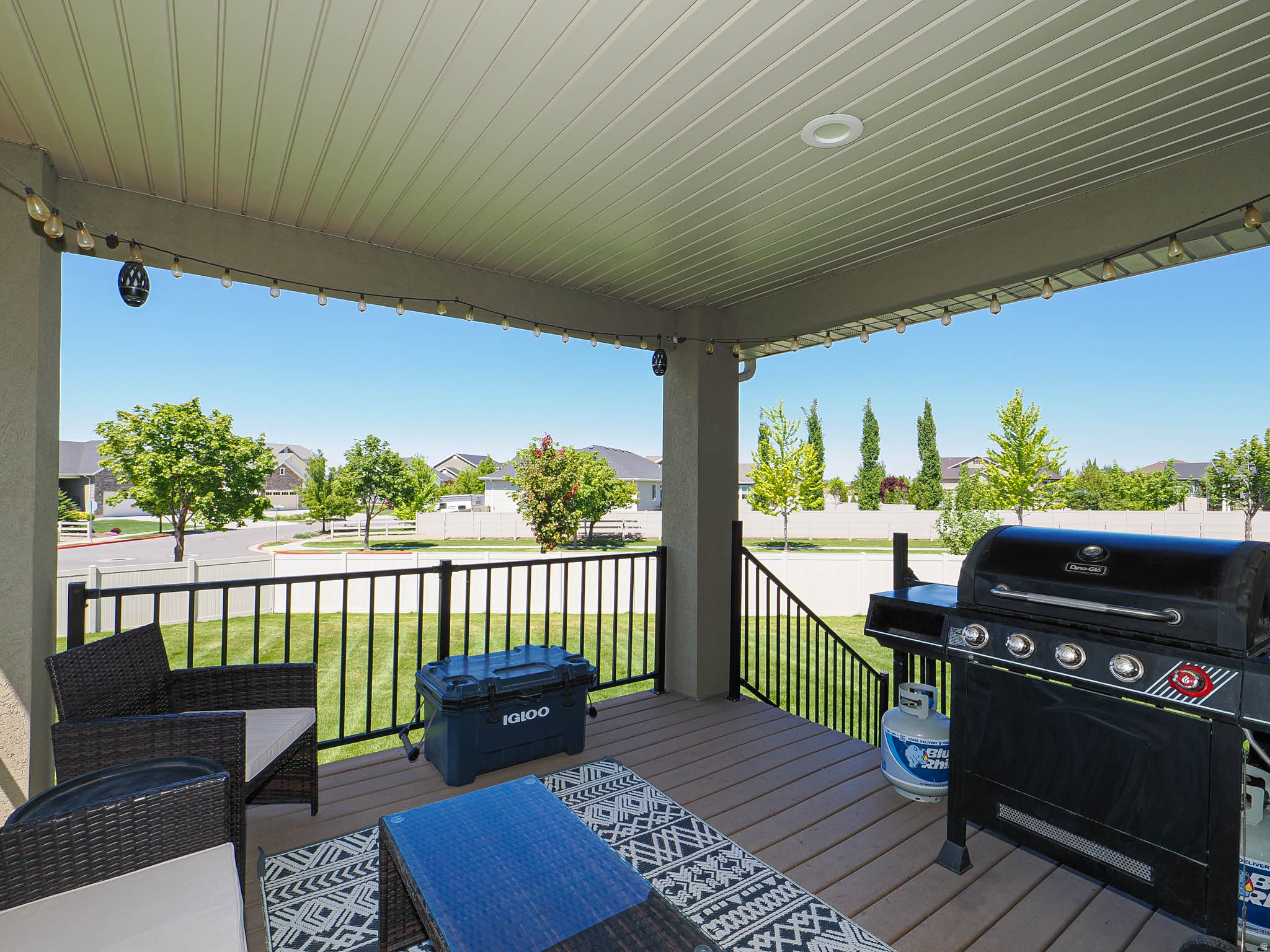 BRIDLEWALK PLACE - Residential