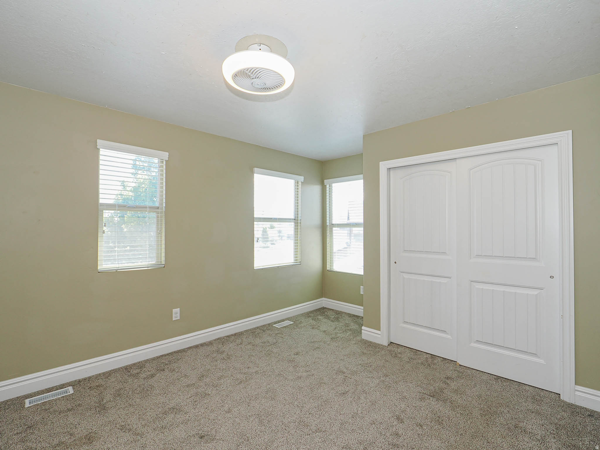 BRIDLEWALK PLACE - Residential