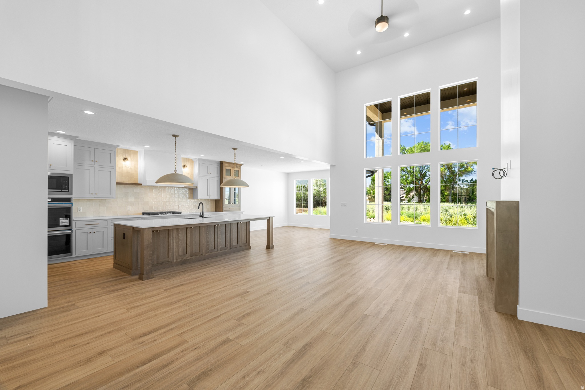 OAKRIDGE COVE - Residential