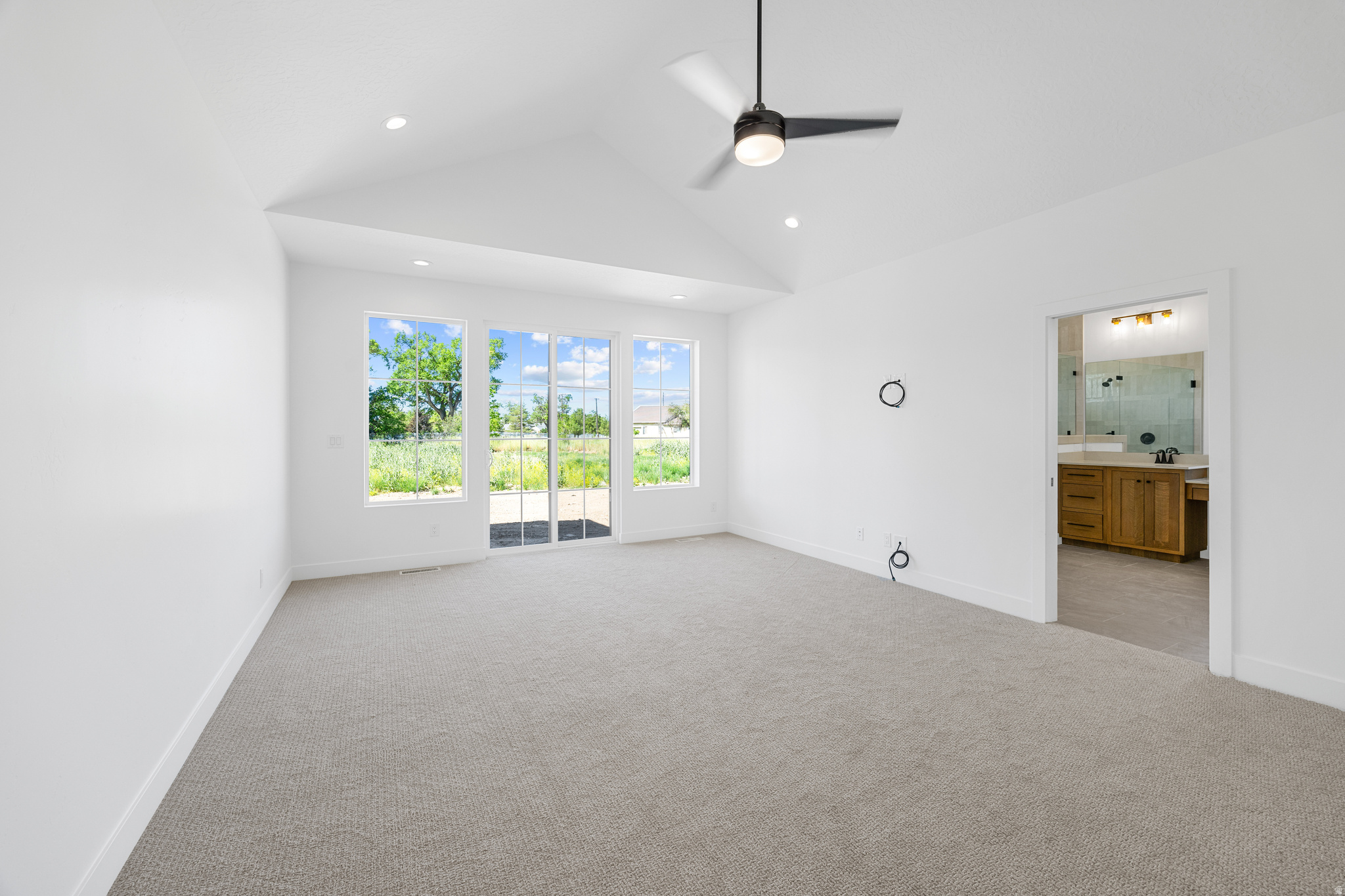 OAKRIDGE COVE - Residential