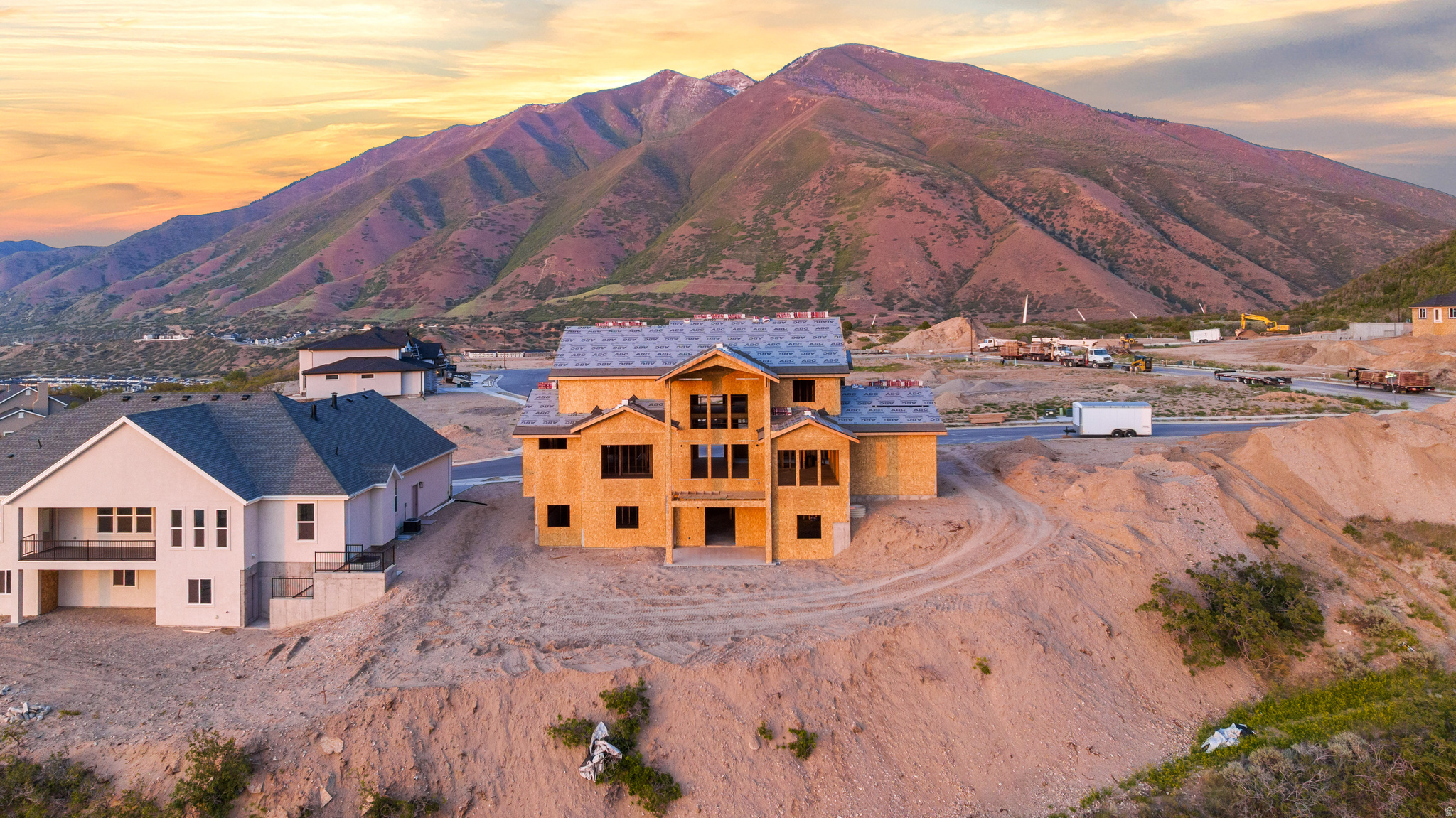 OAKRIDGE COVE - Residential