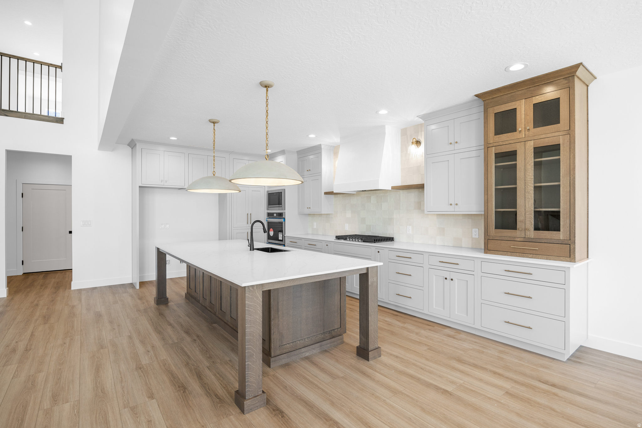 OAKRIDGE COVE - Residential