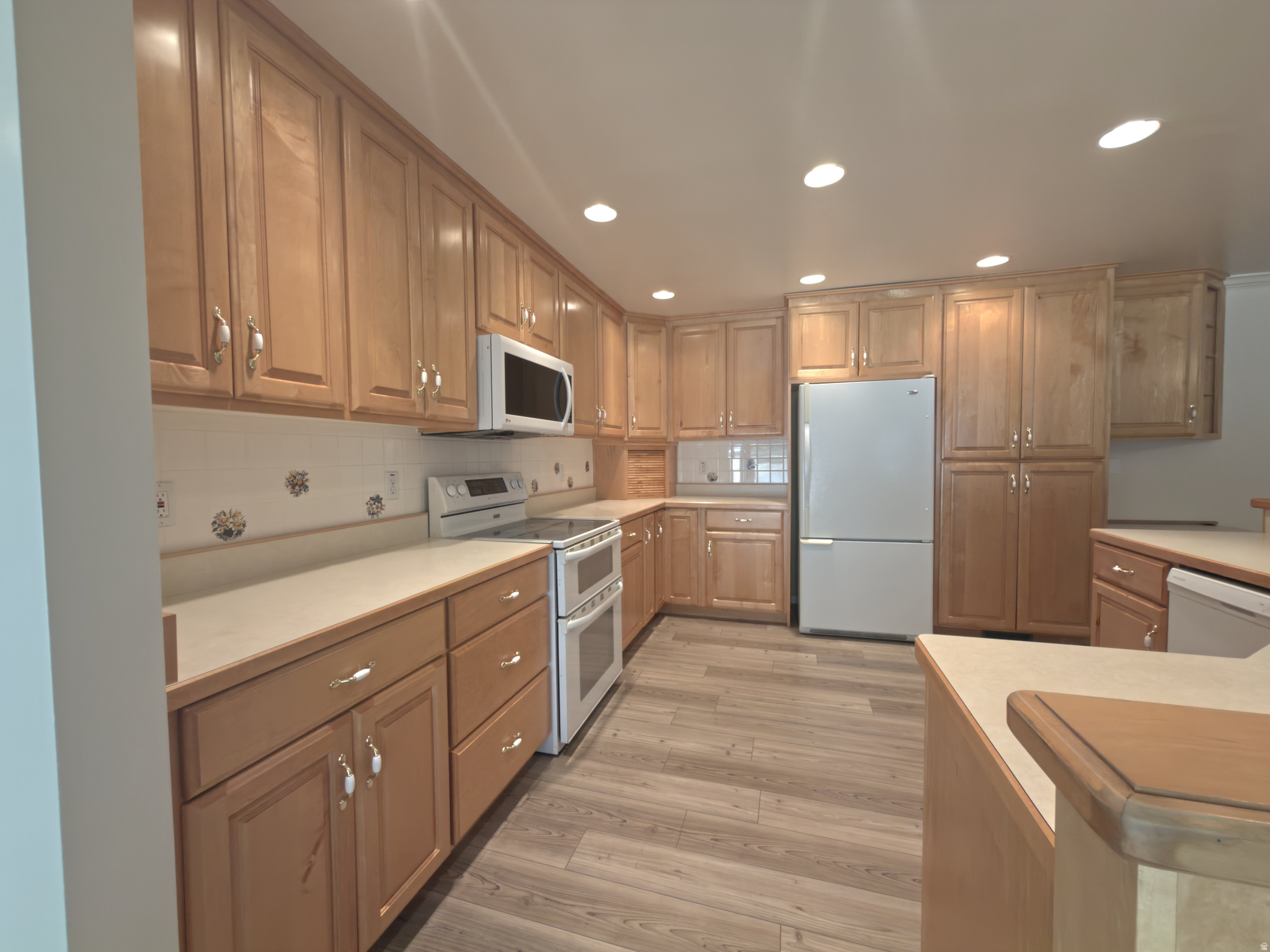 THE COTTONWOODS - Residential