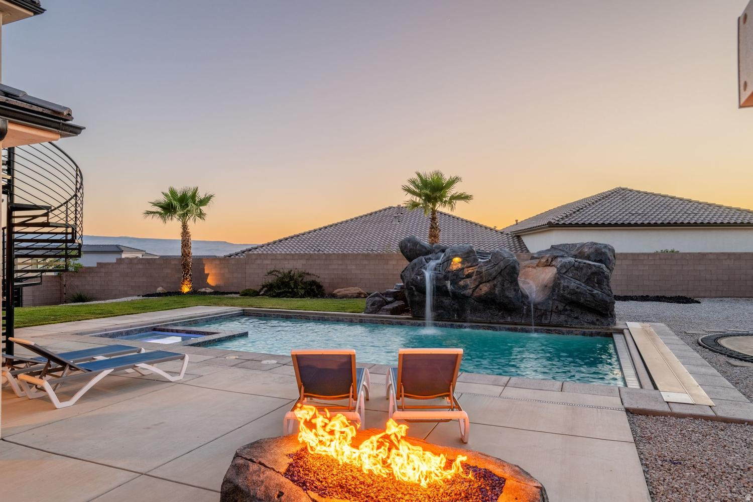 DESERT VIEW PH 1 - Residential