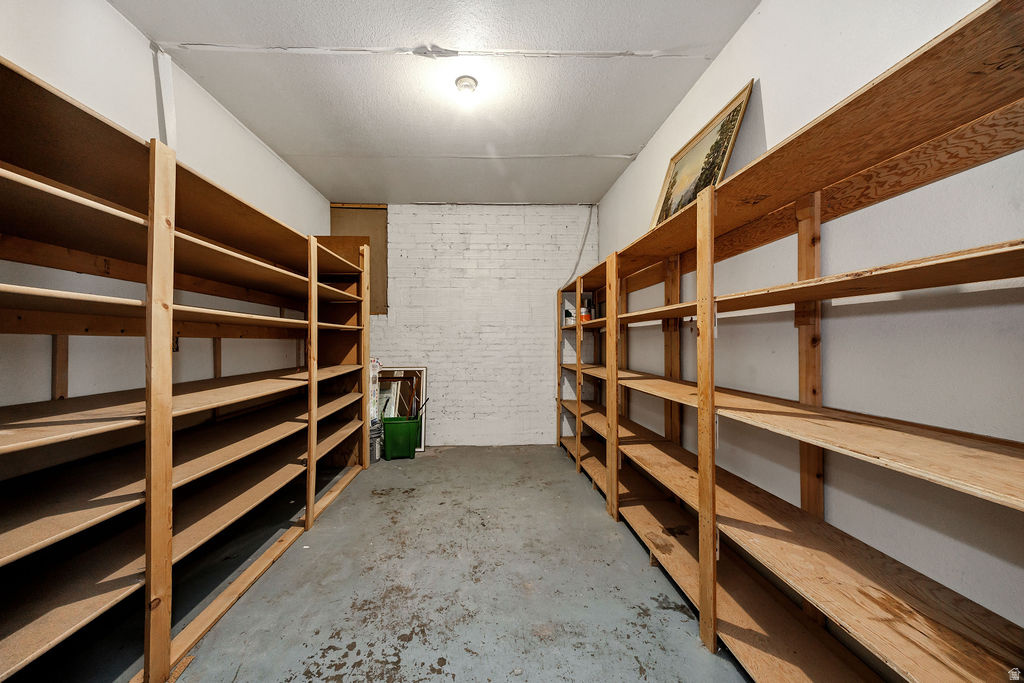 HERITAGE WEST CONDO - Residential